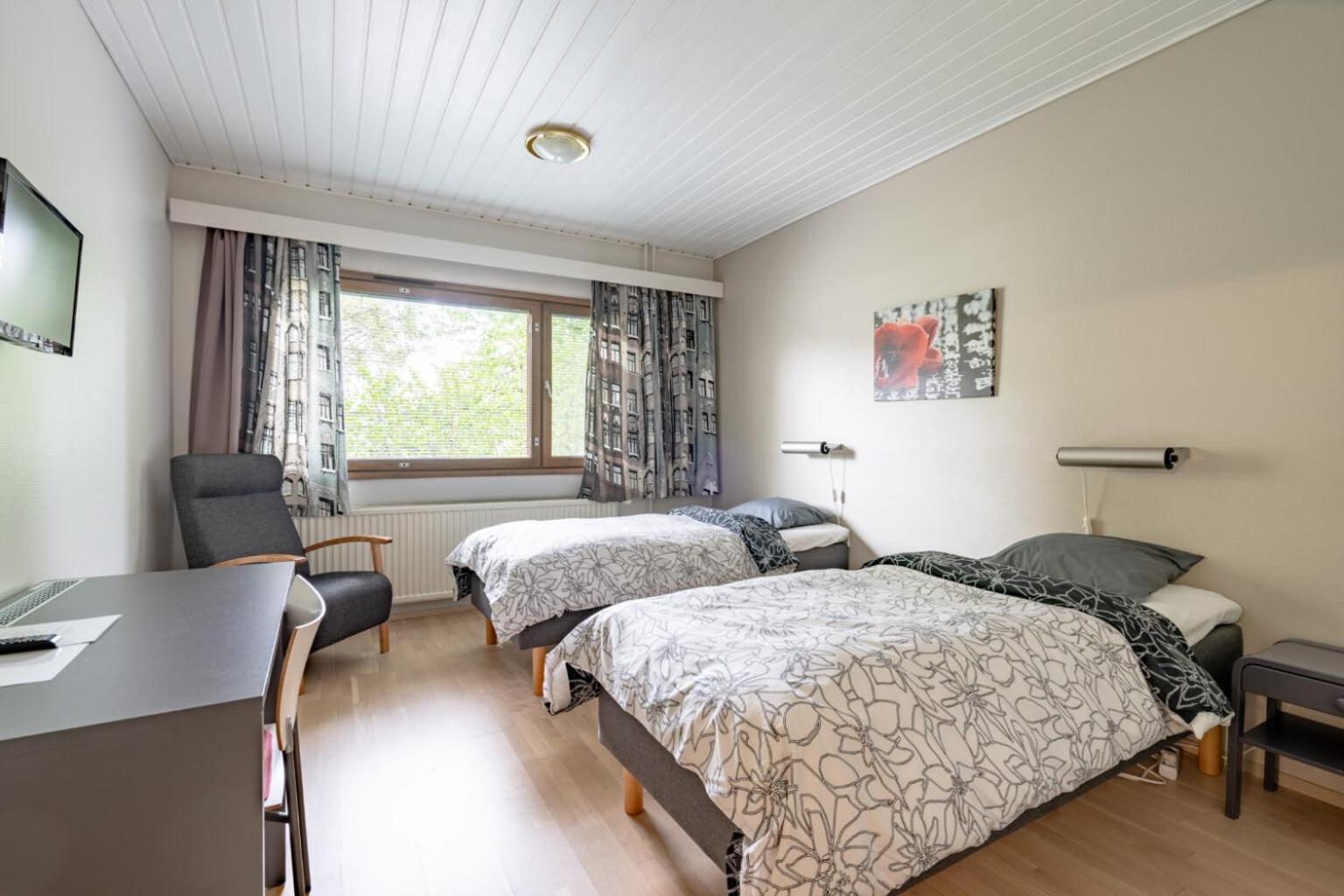 Budget Twin Room photo 3