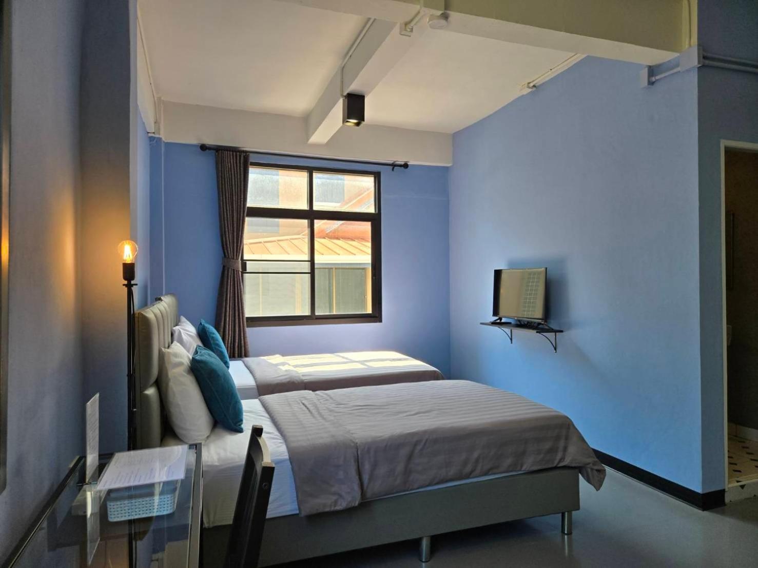 Deluxe Twin Room photo 2