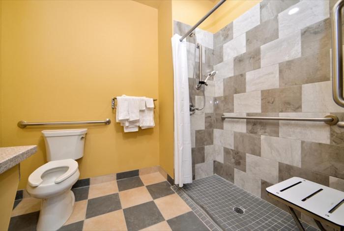 King Room - Disability Access photo 2