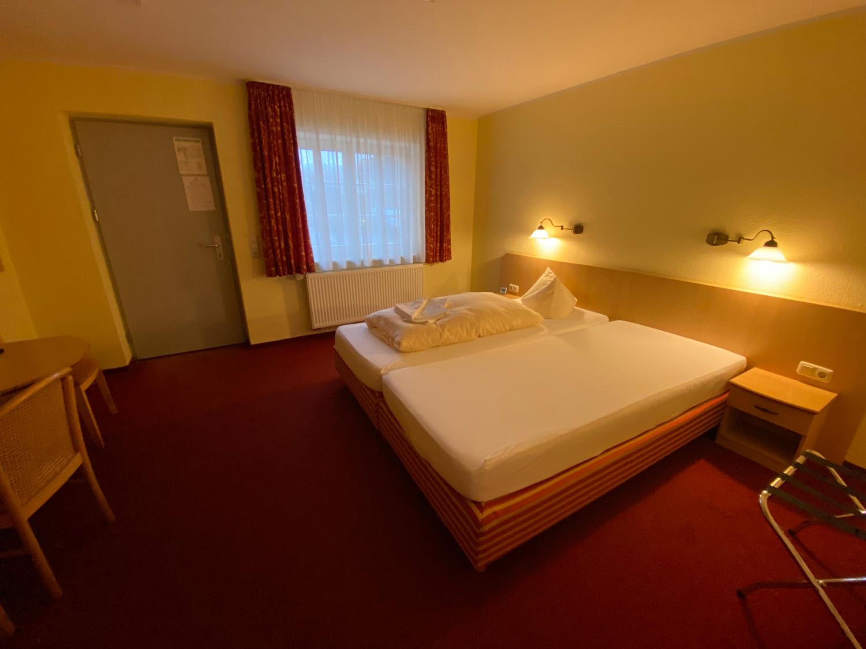 Budget Double Room photo 1