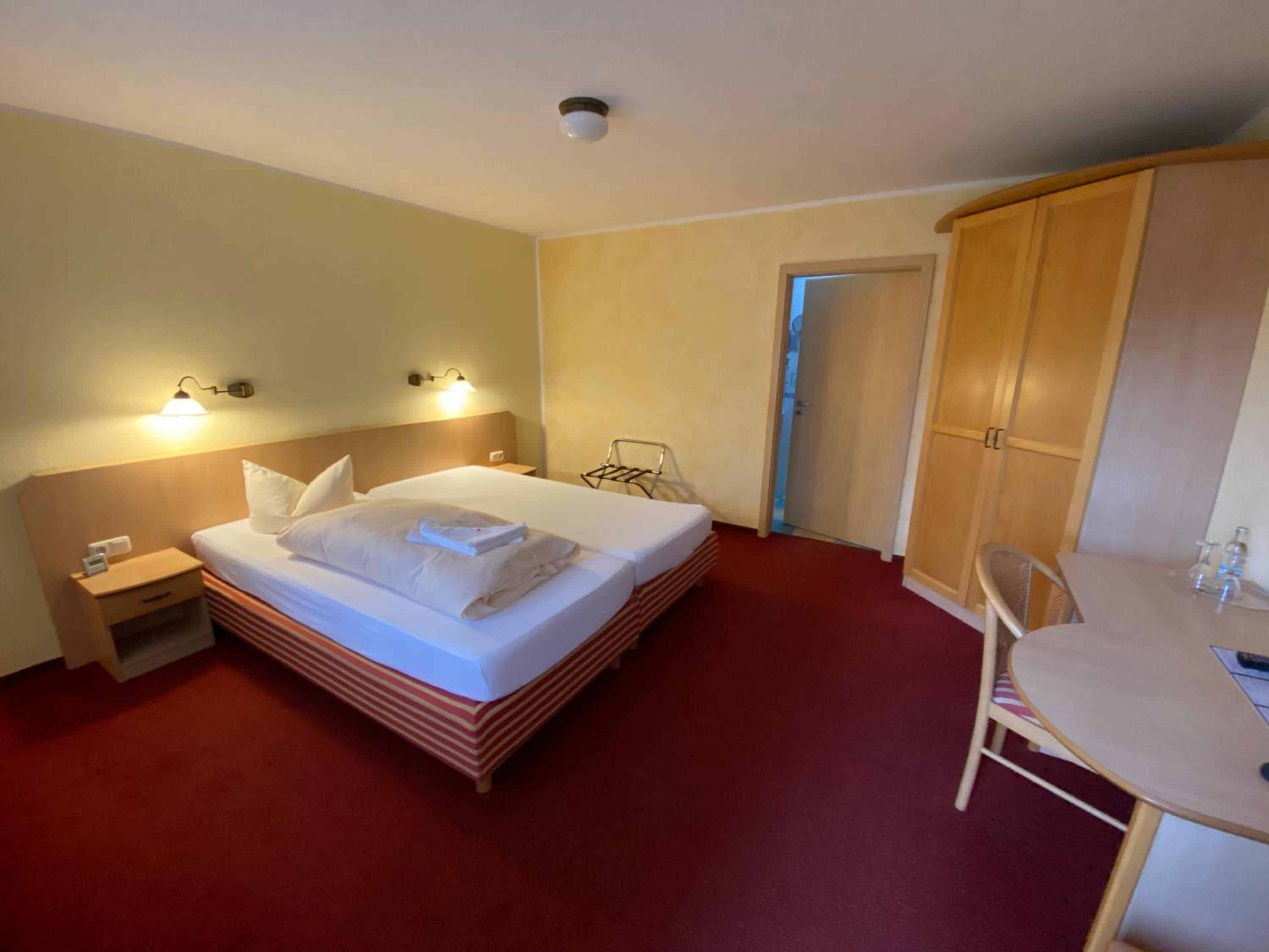 Standard Double Room photo 2