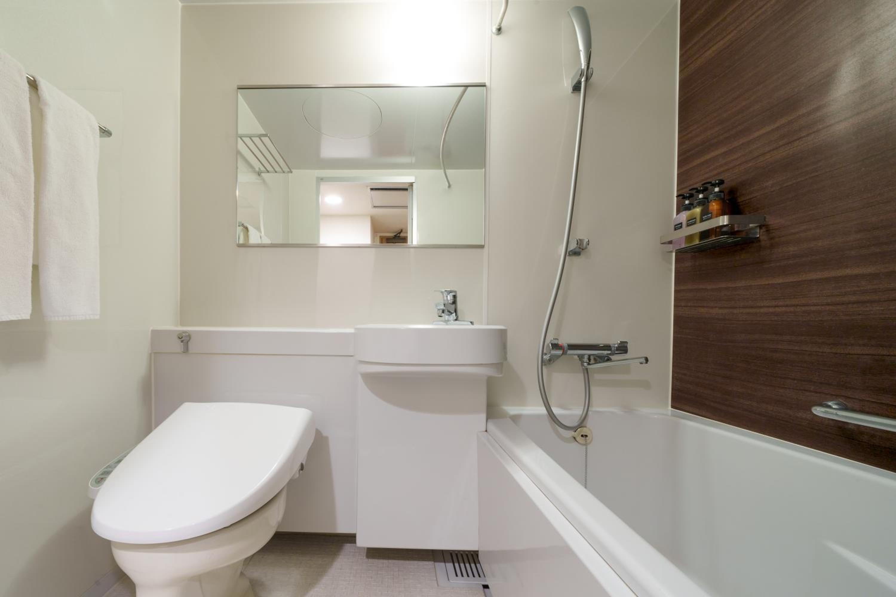 Standard Twin Room - Photo 10