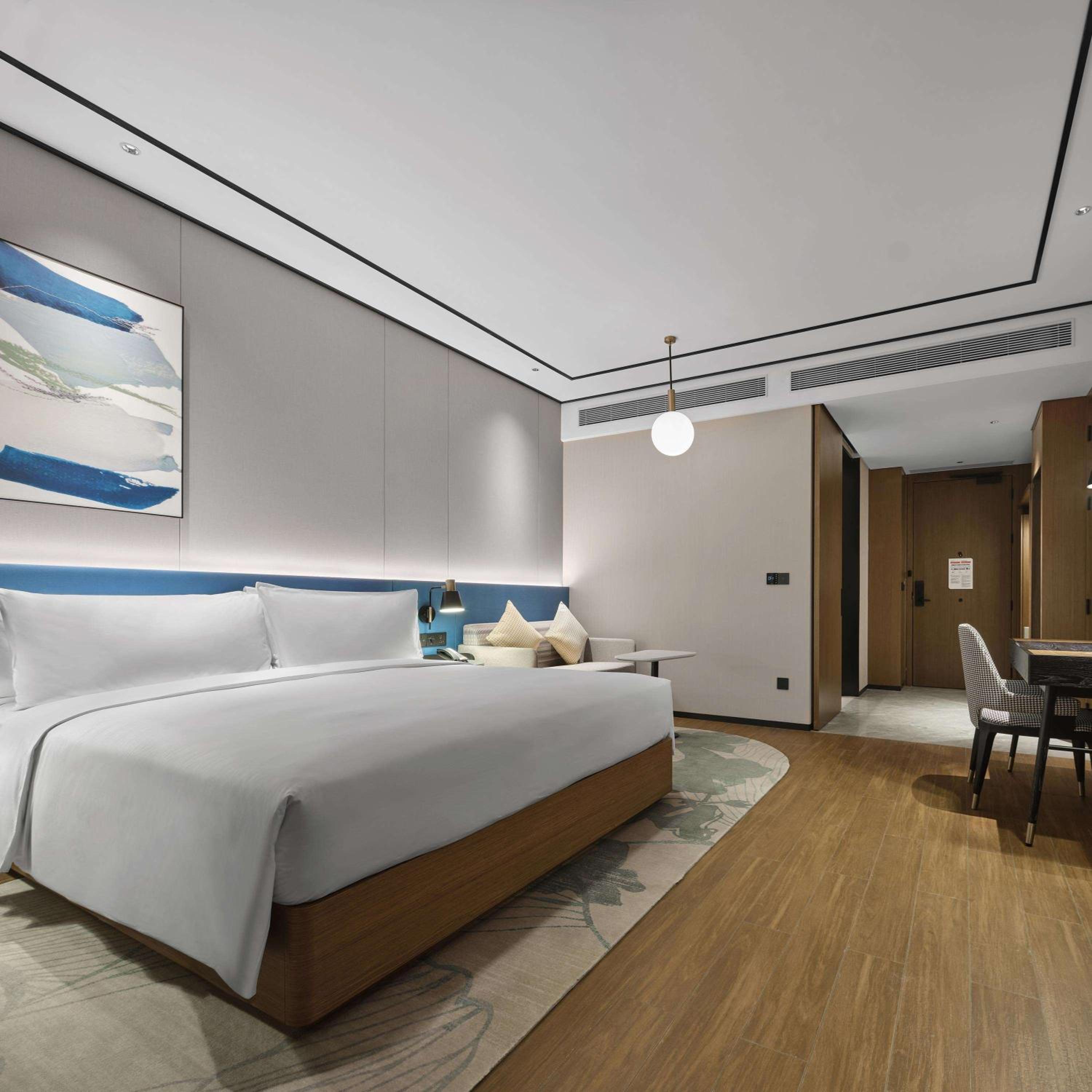 King Room - Mobility Accessible