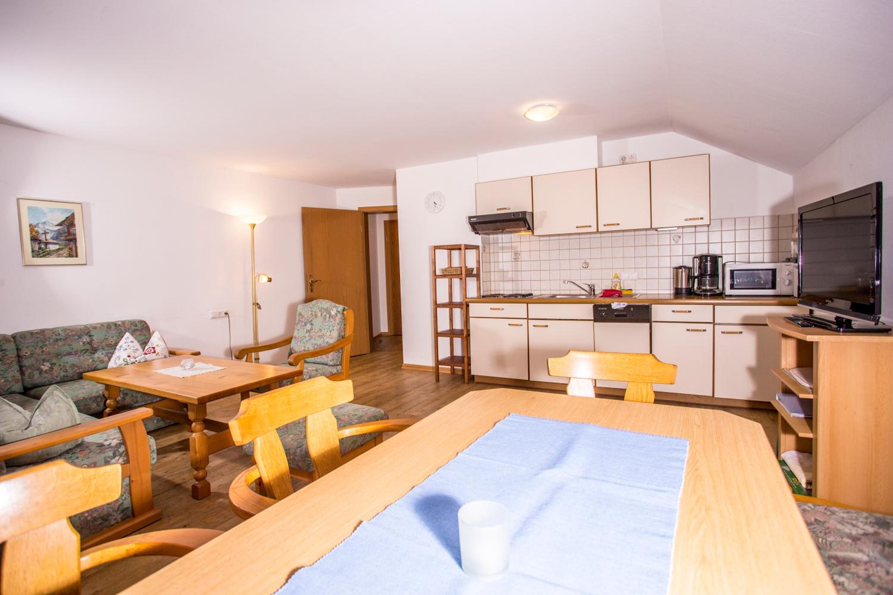 Two-Bedroom Apartment with Balcony photo 1