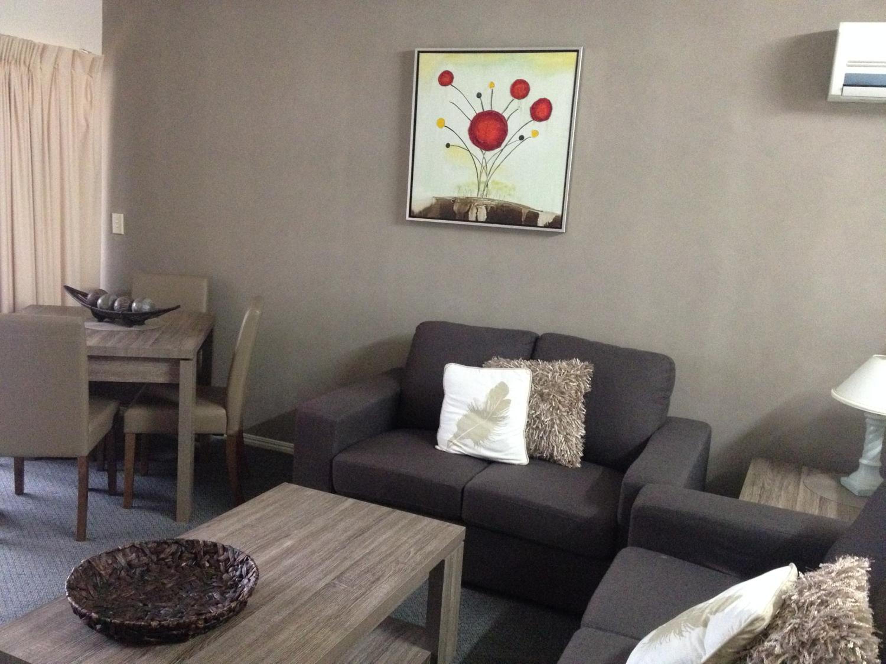 One Bedroom Apartment - Photo 7