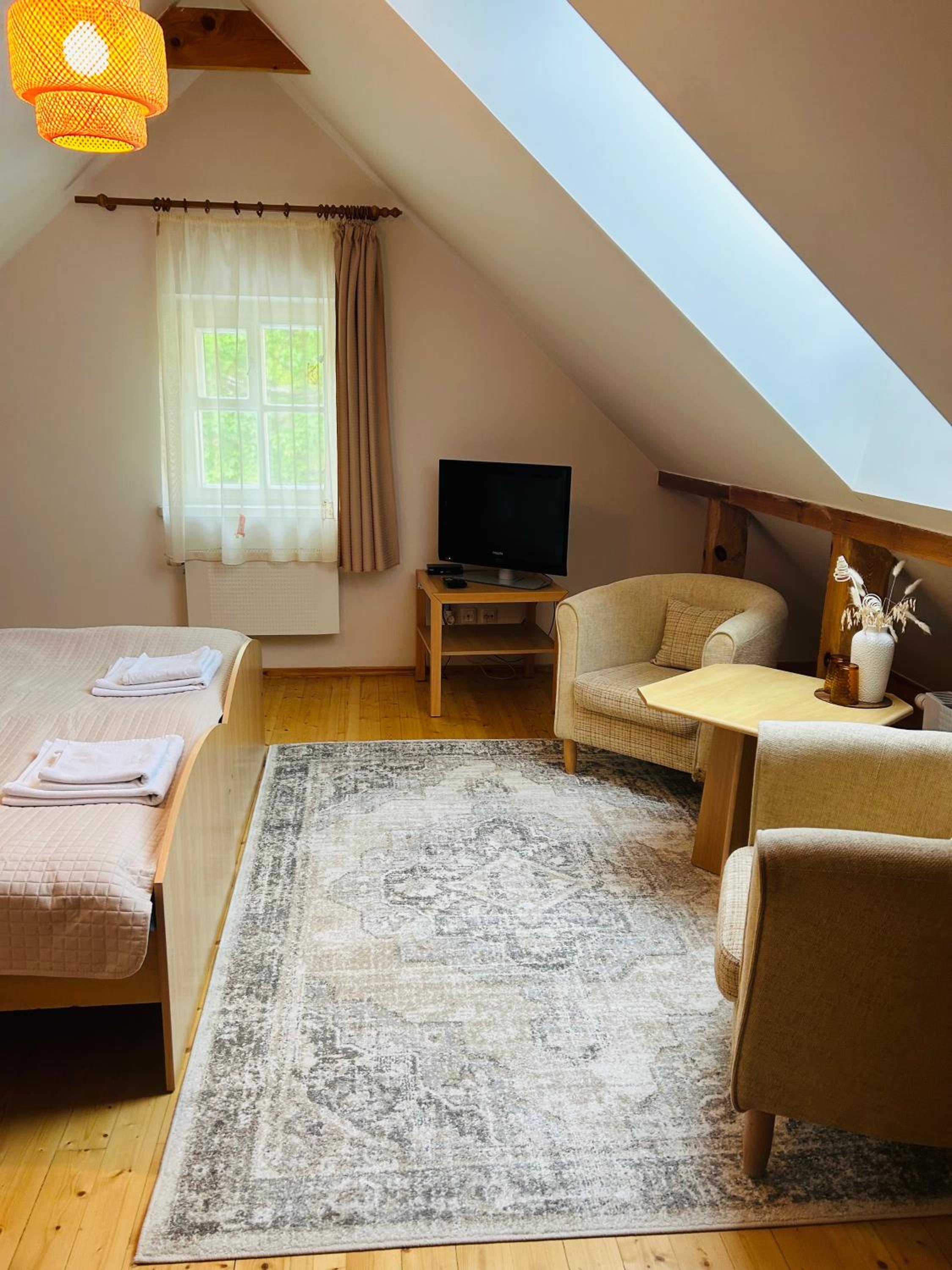 Double Room - Photo 6
