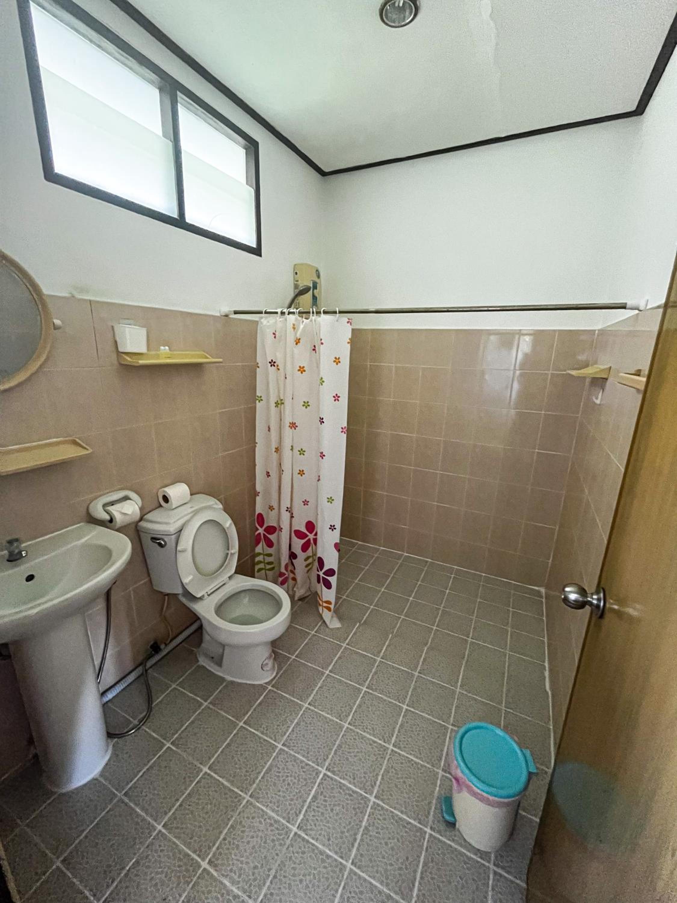 One-Bedroom Apartment with Balcony photo 3