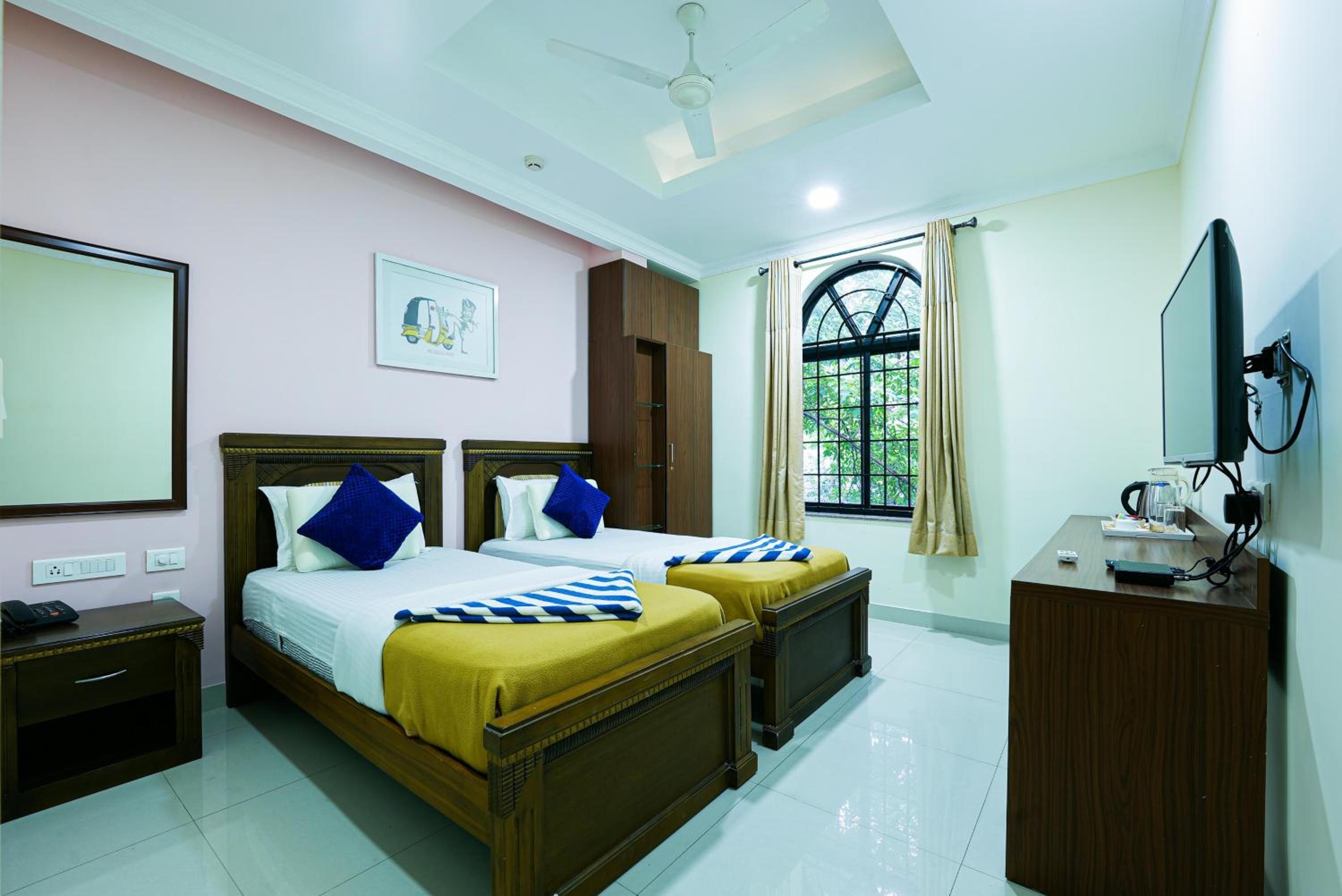 Deluxe Twin Room - Photo 4