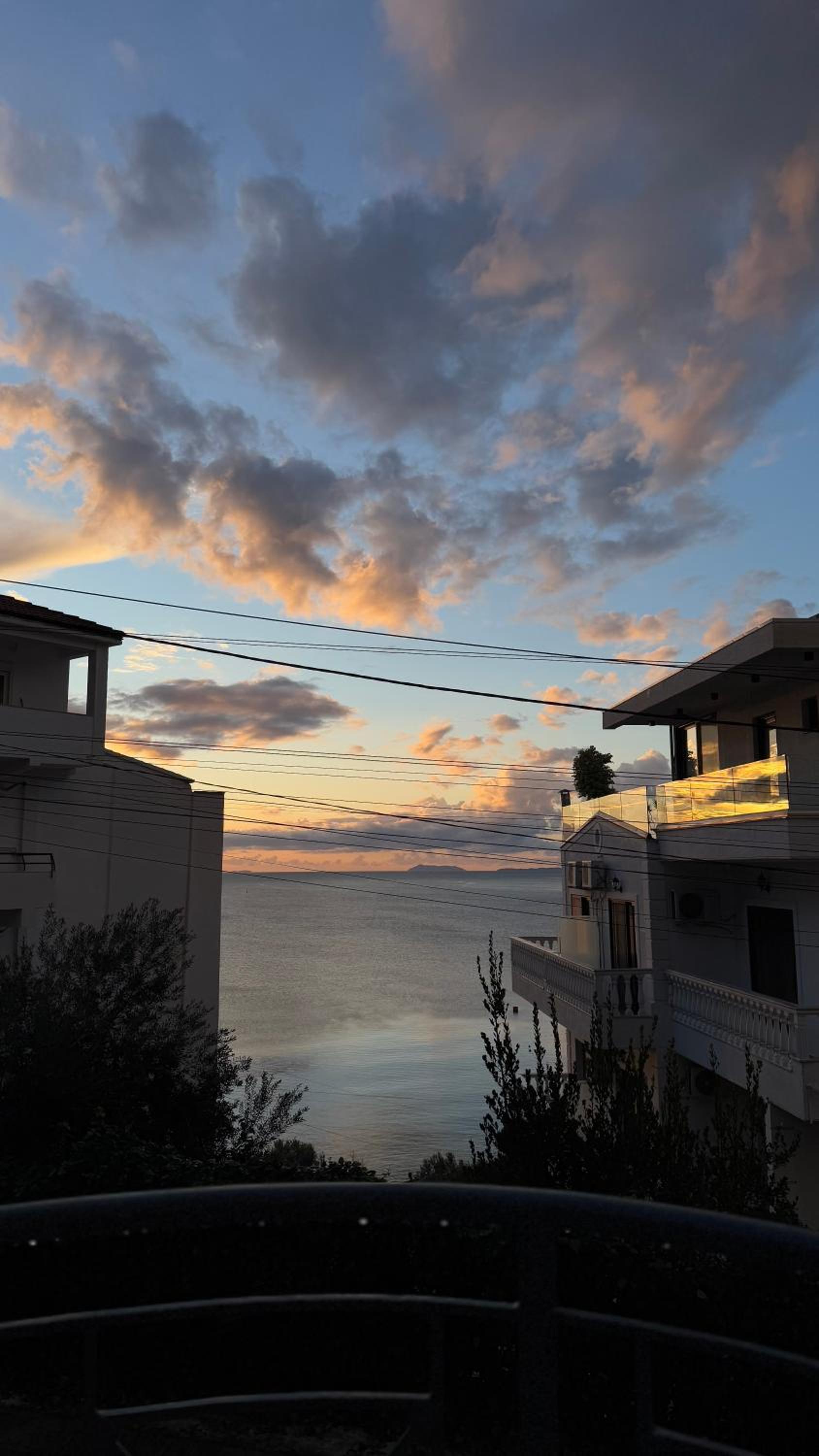 Apartment with View and Balcony photo 1