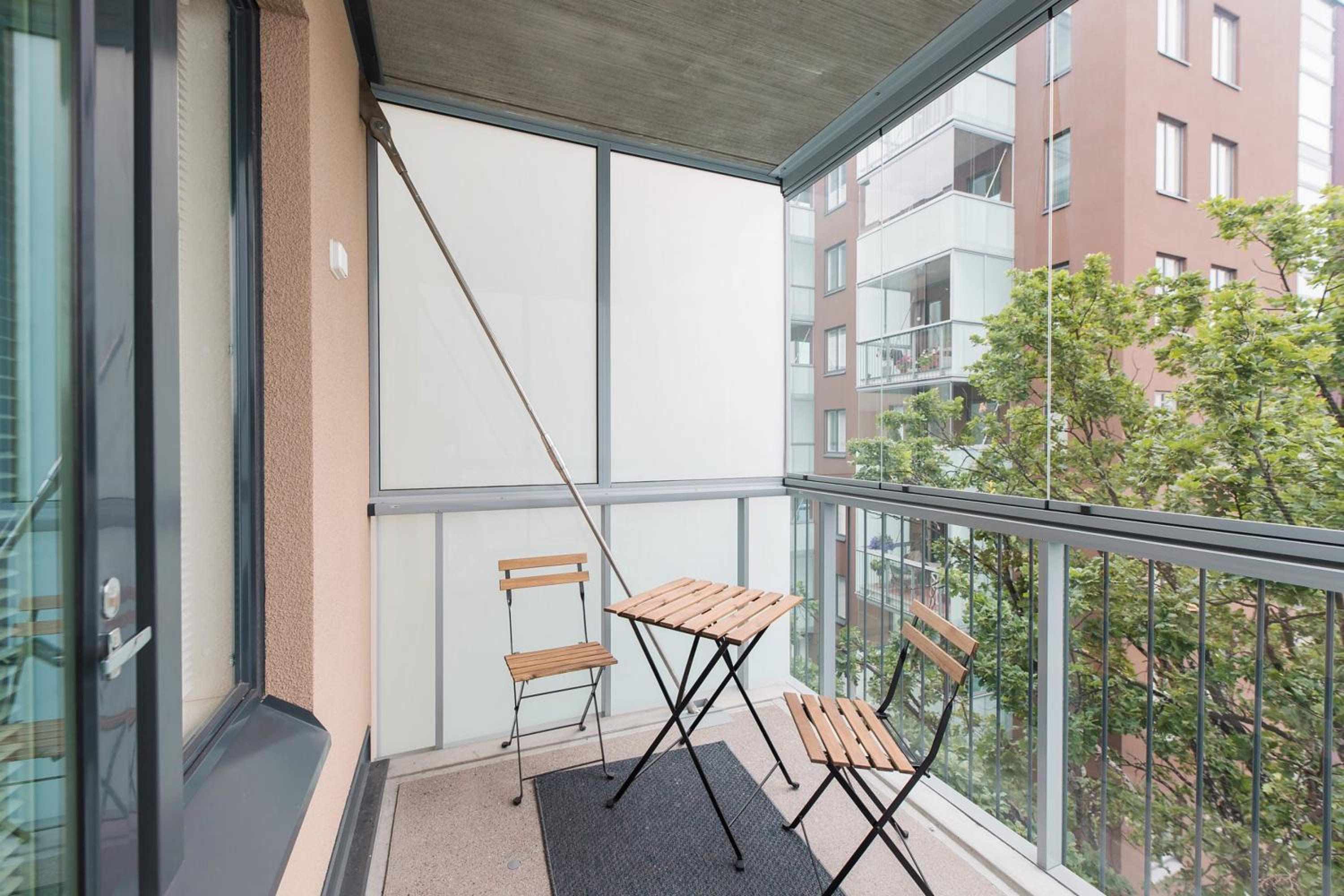 Two-Bedroom Apartment with Balcony - Photo 11