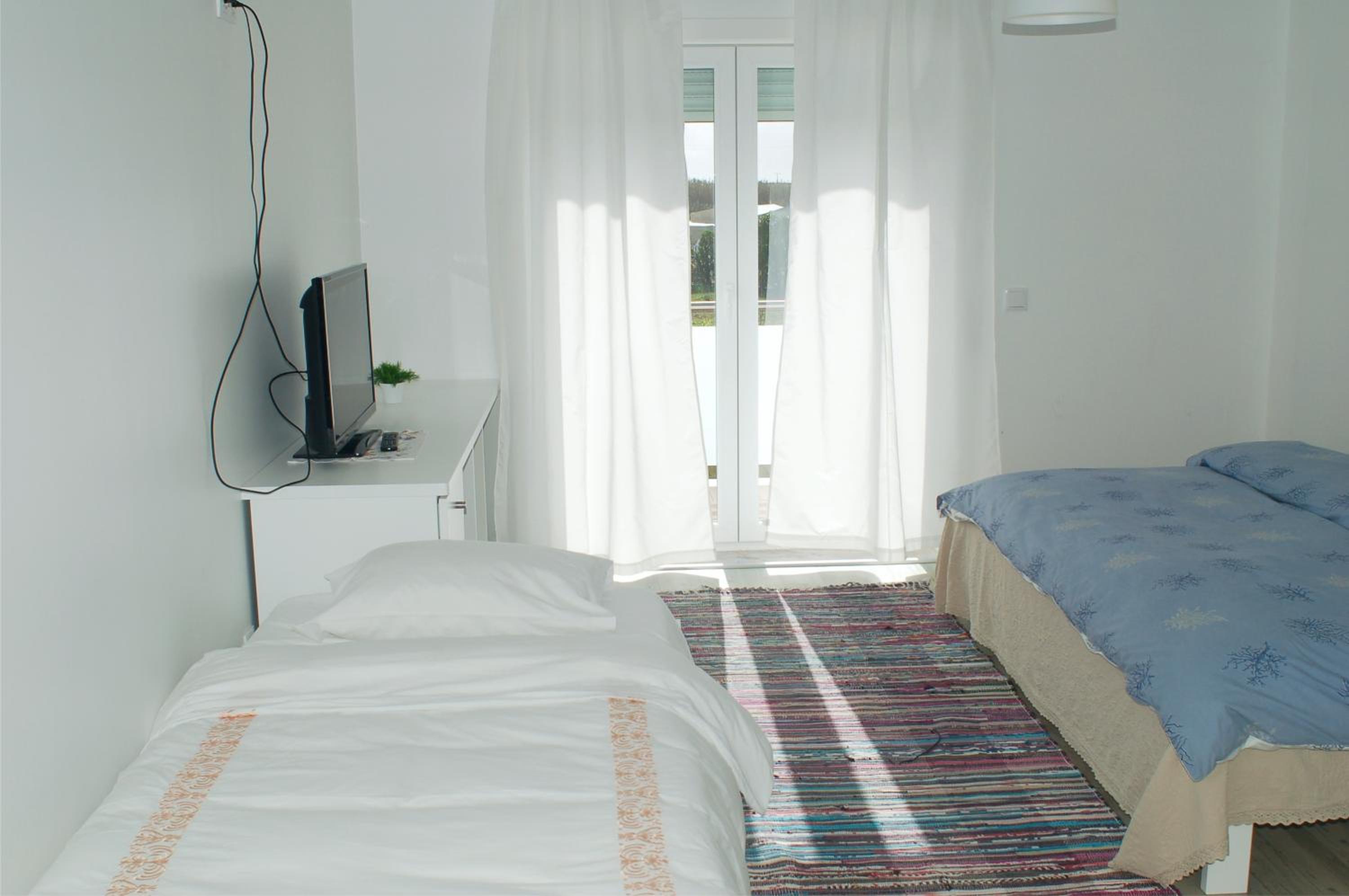 Basic Triple Room - Photo 6