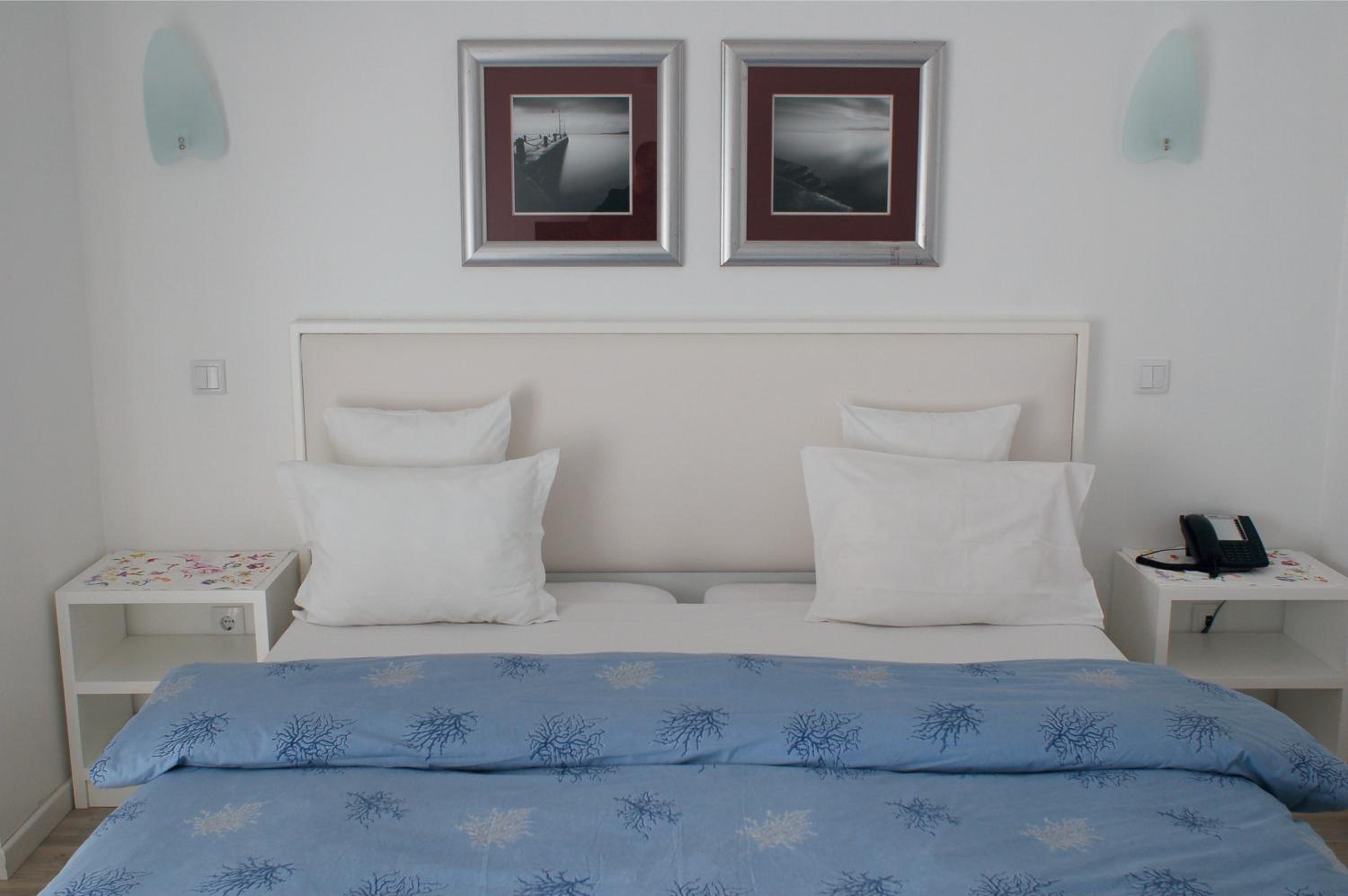 Double or Twin Room - Photo 8