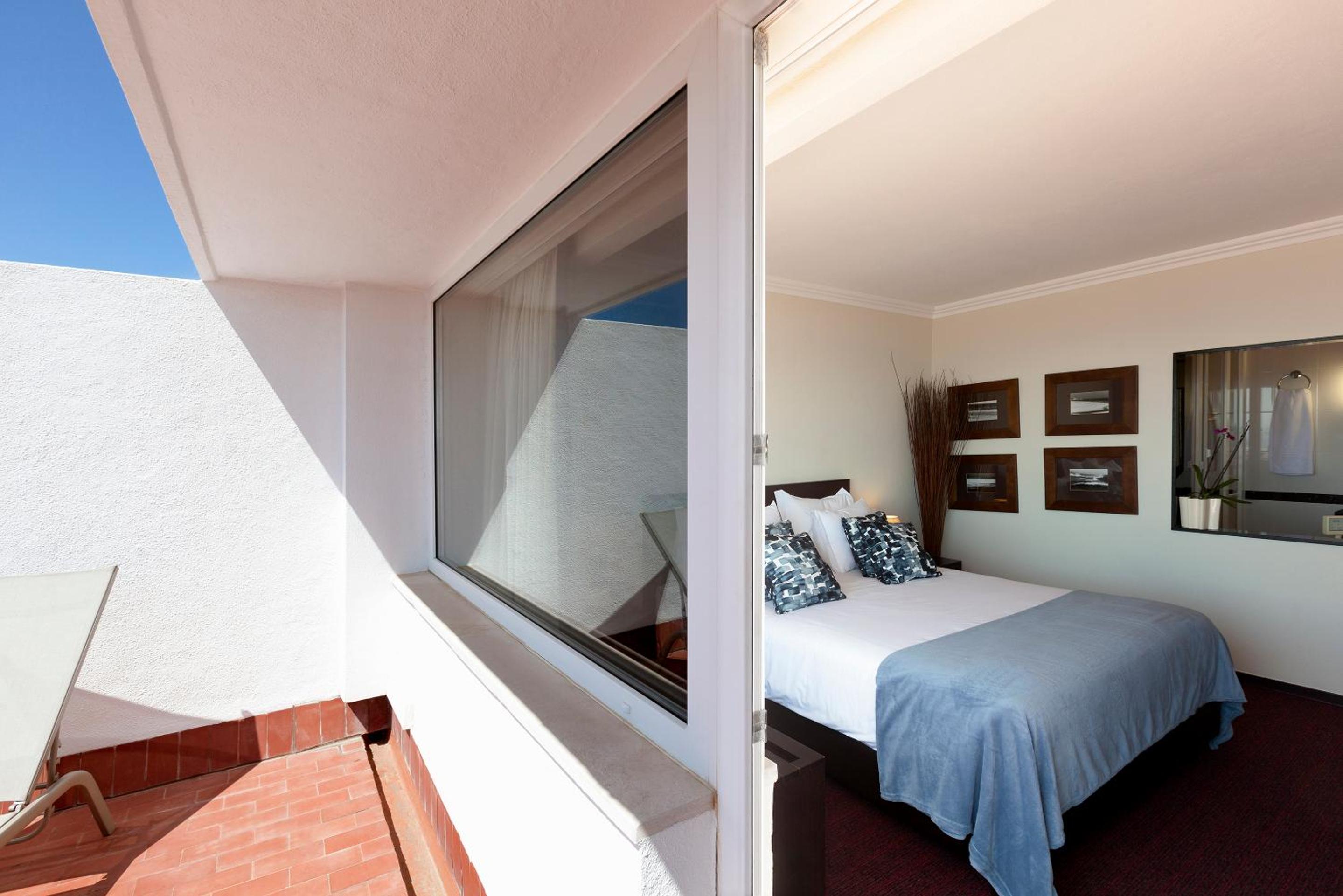 Suite with Hot Tub and Terrace