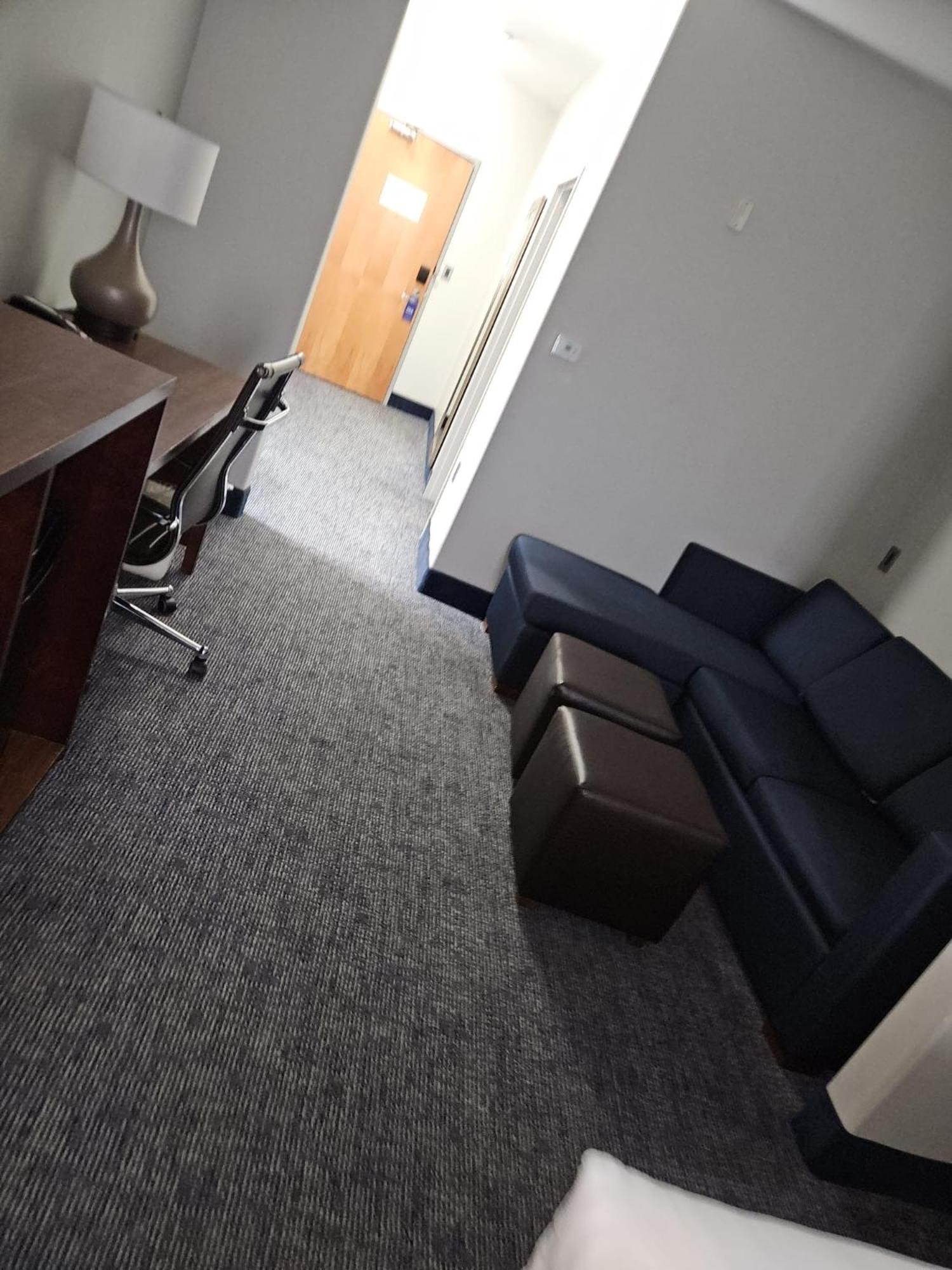 King Suite - Accessible/Non-Smoking - Photo 1