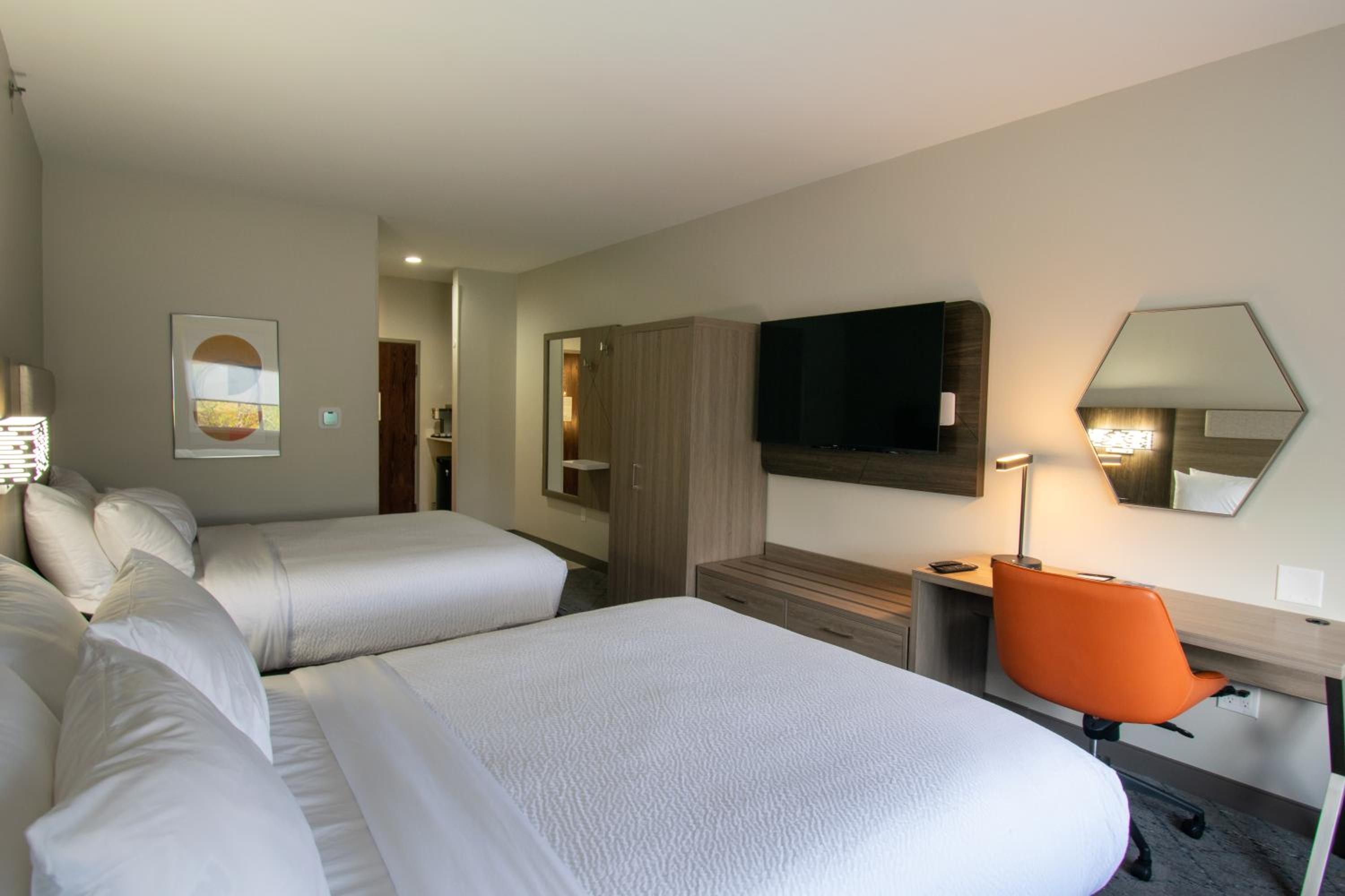 Executive Queen Room with Two Queen Beds - Non-Smoking