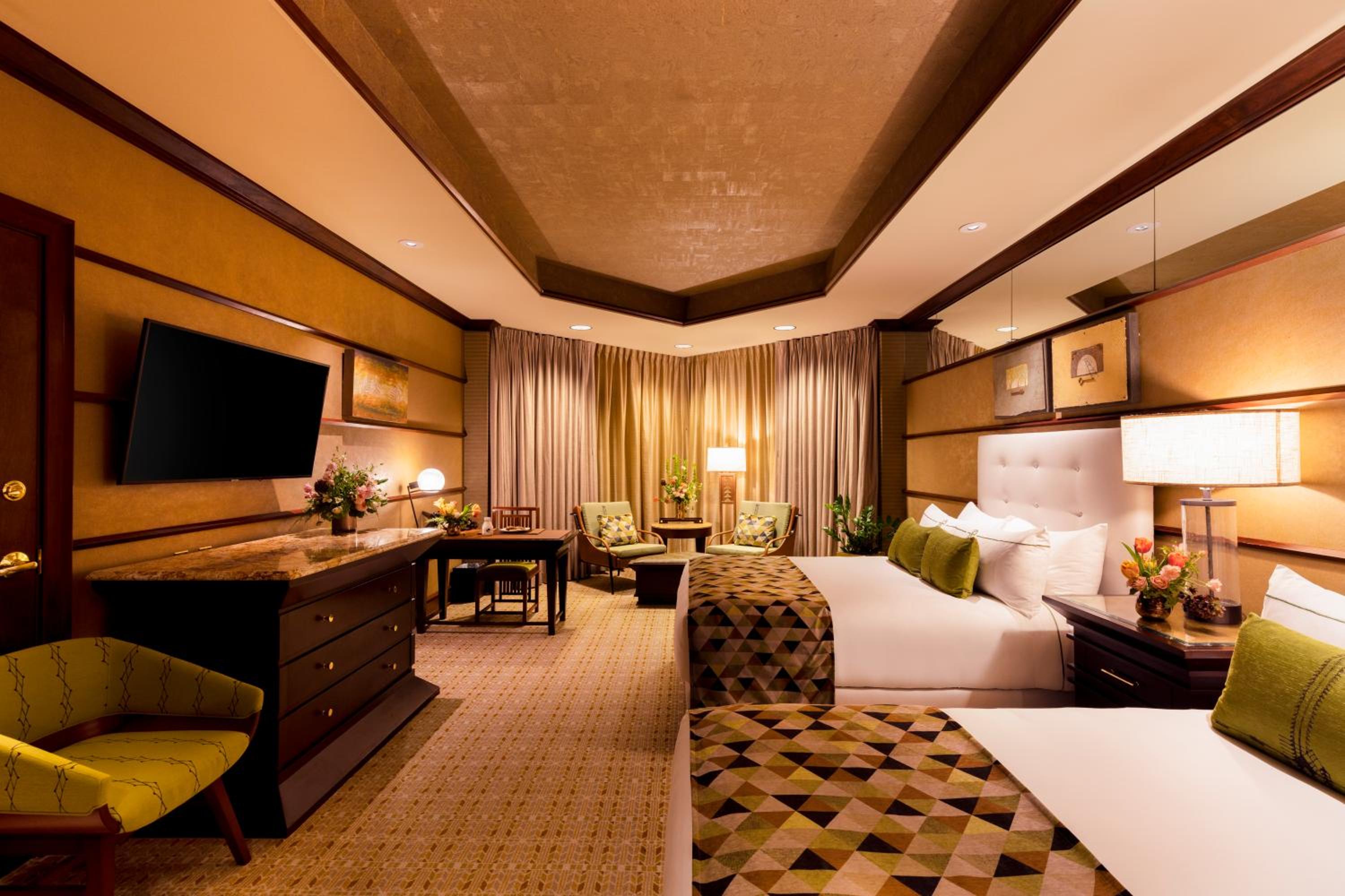 Falling Rock Luxury Double - Adult Only