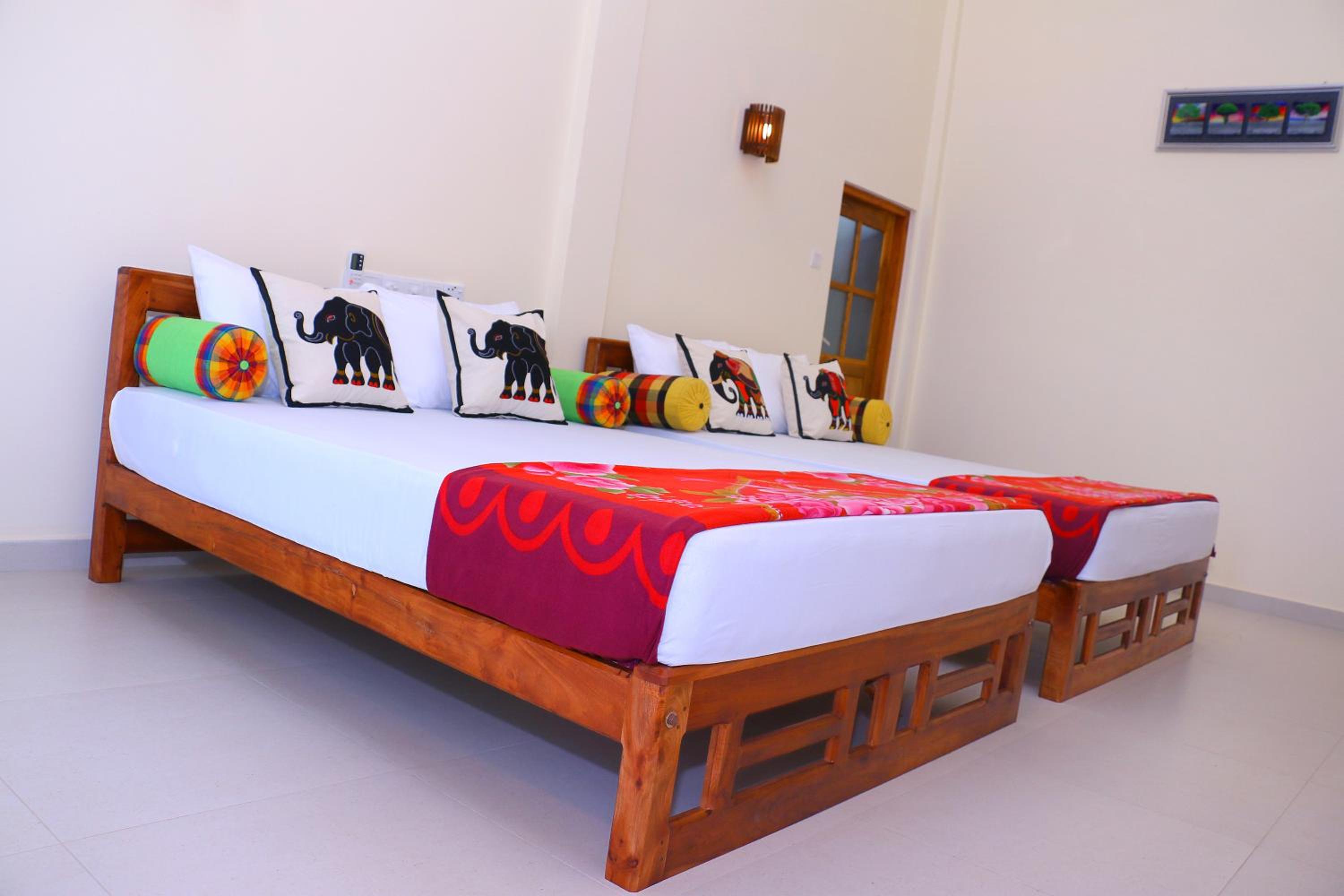 Deluxe Triple Room with Garden View photo 3