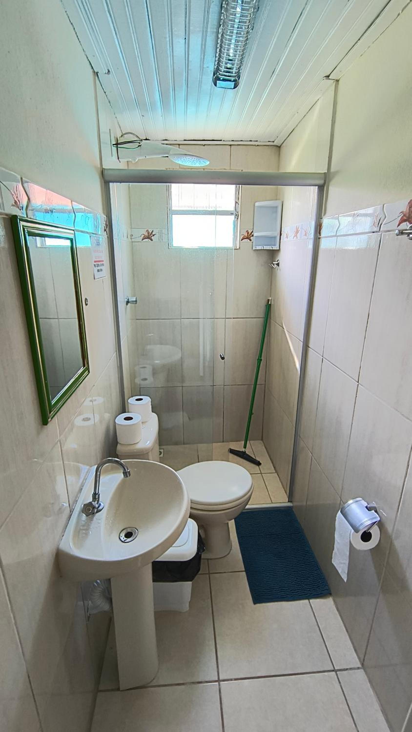 Studio Apartment with One Double Bed - Photo 4