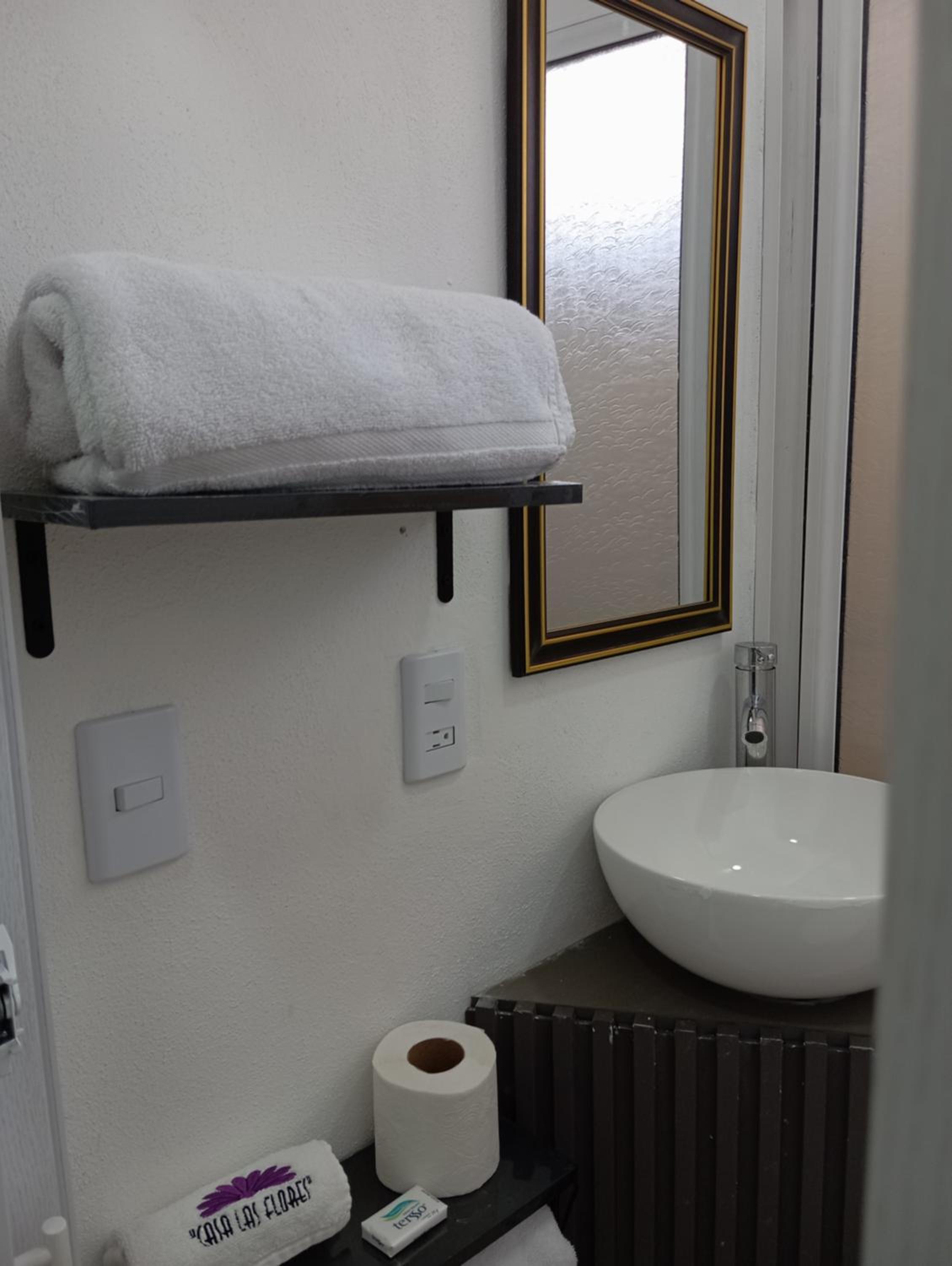Double Room - Photo 7