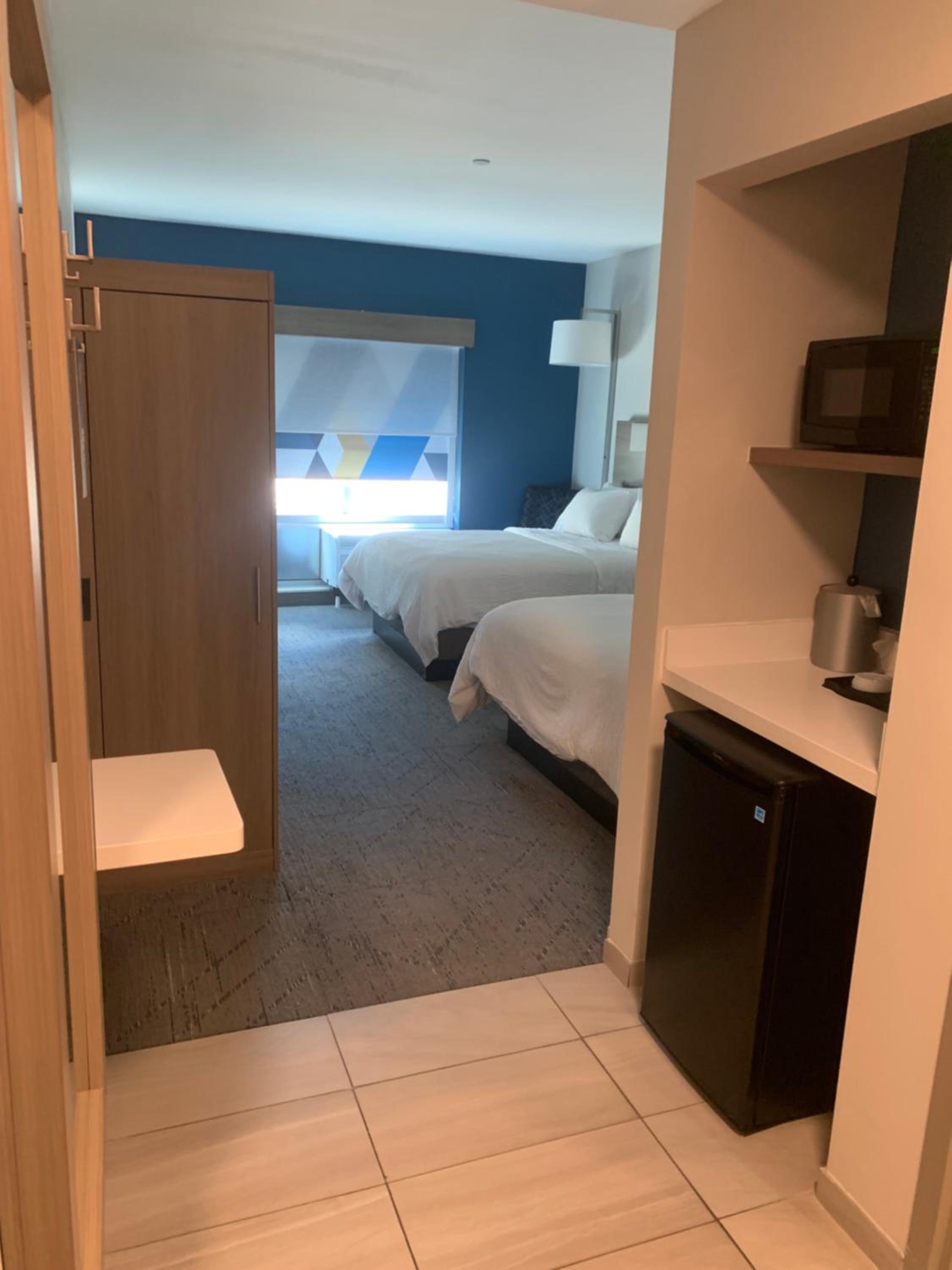 Standard Queen Room with Two Queen Beds - Photo 1