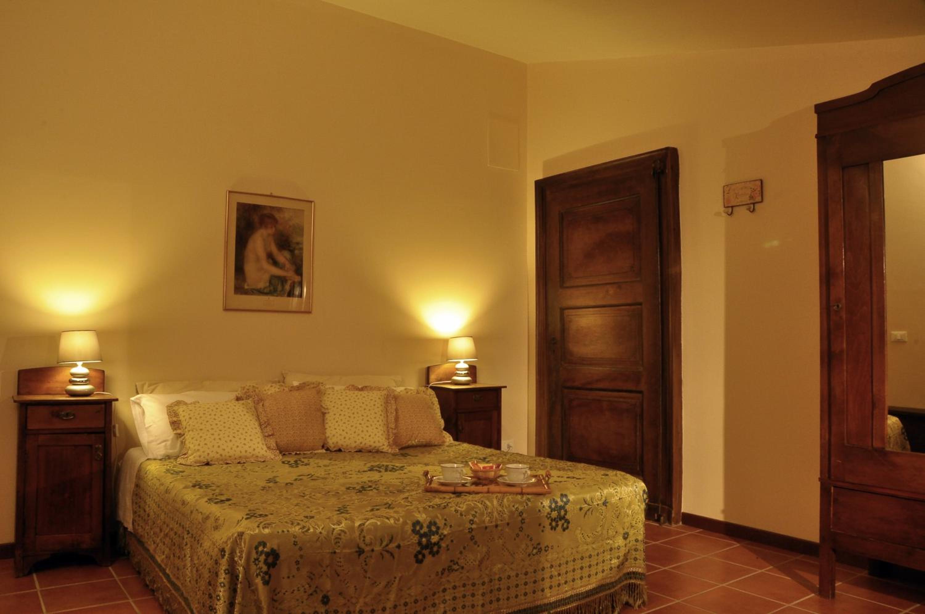 Double Room - Photo 7