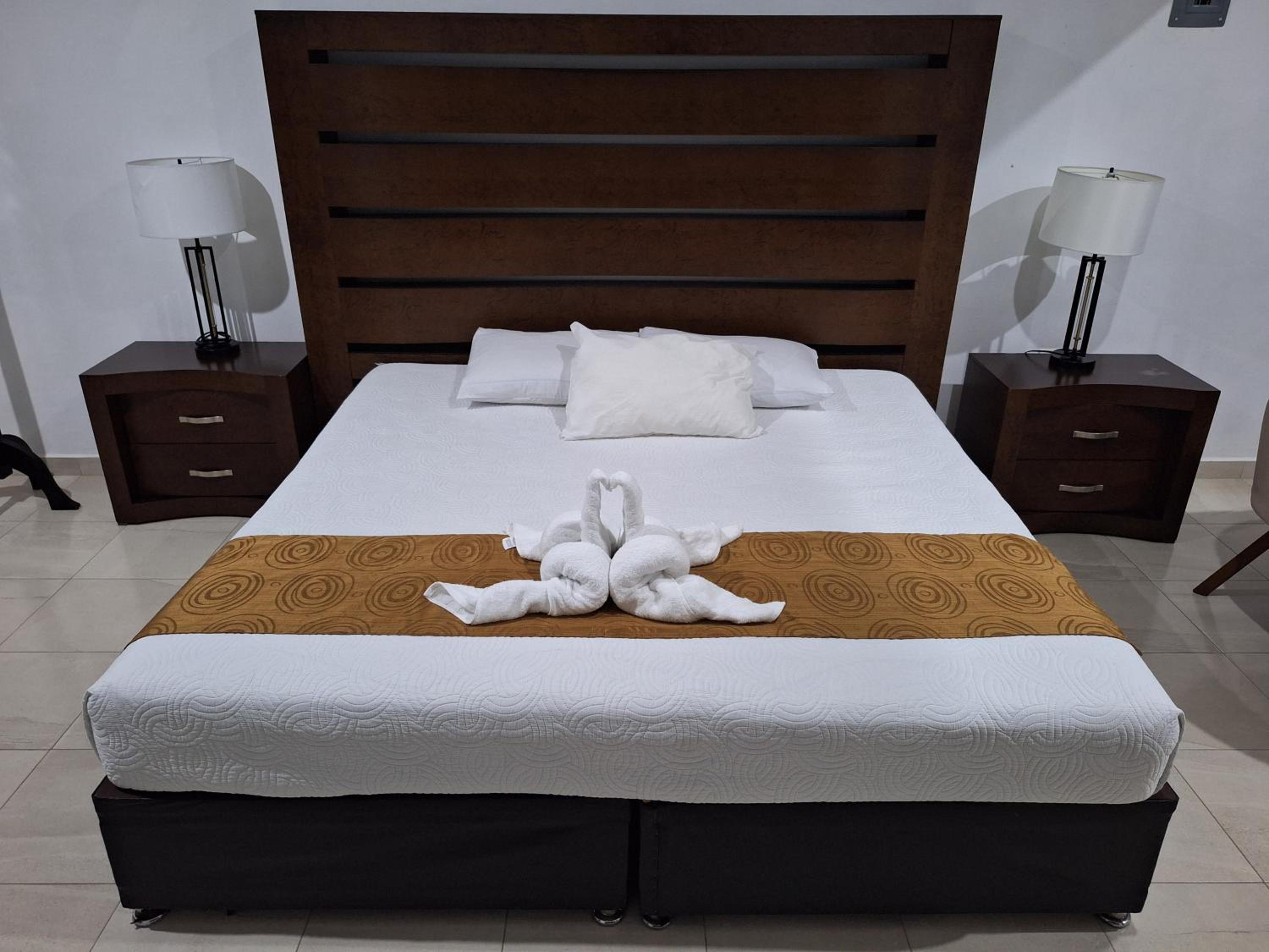 Deluxe Suite - Photo 3