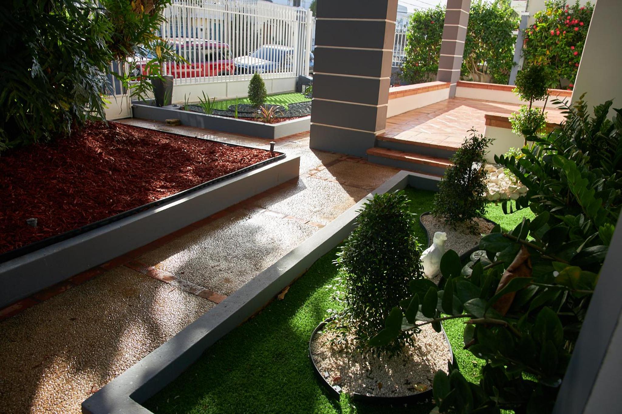 Villa with Garden View
