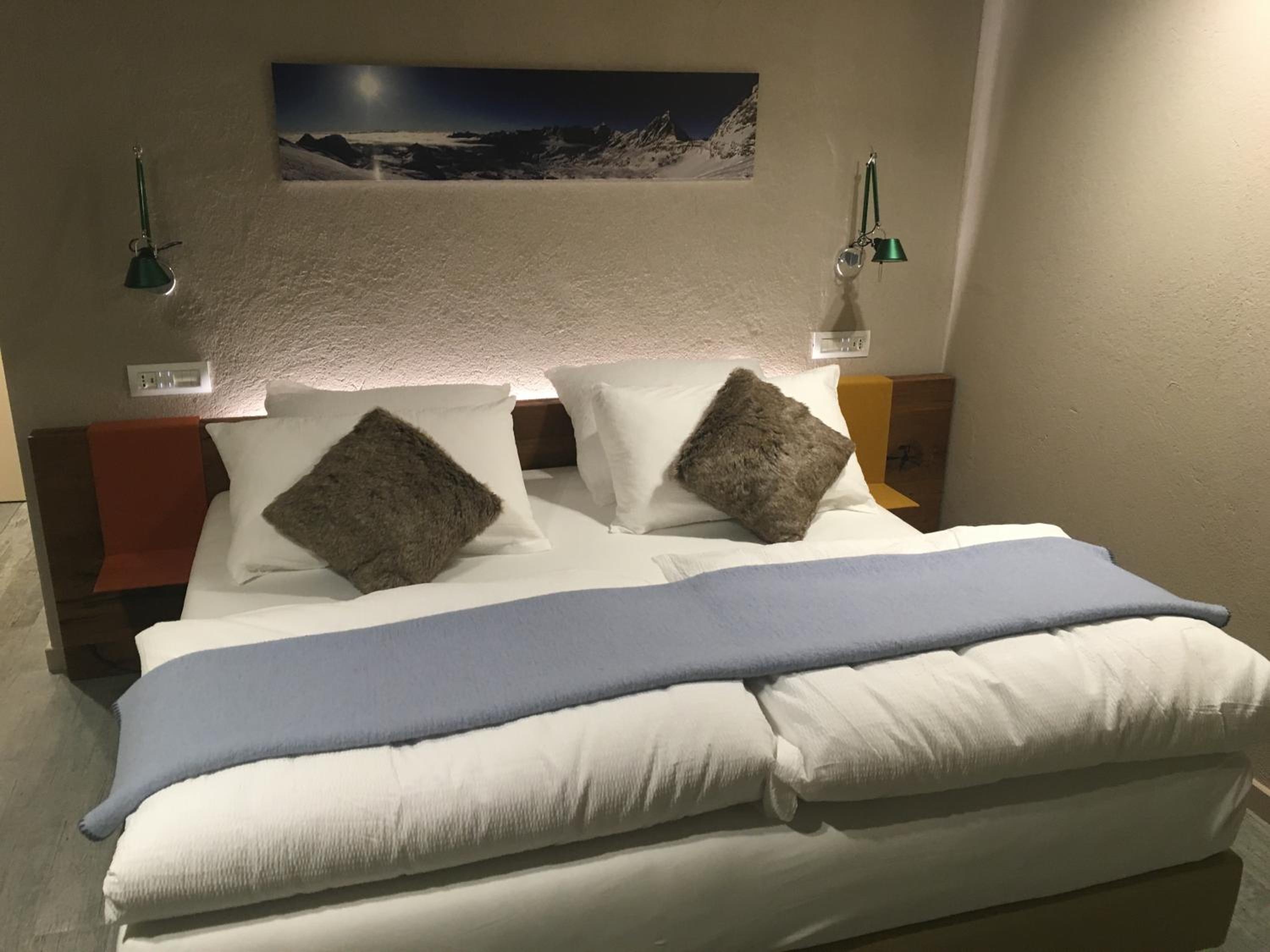 Double or Twin Room with Balcony photo 3