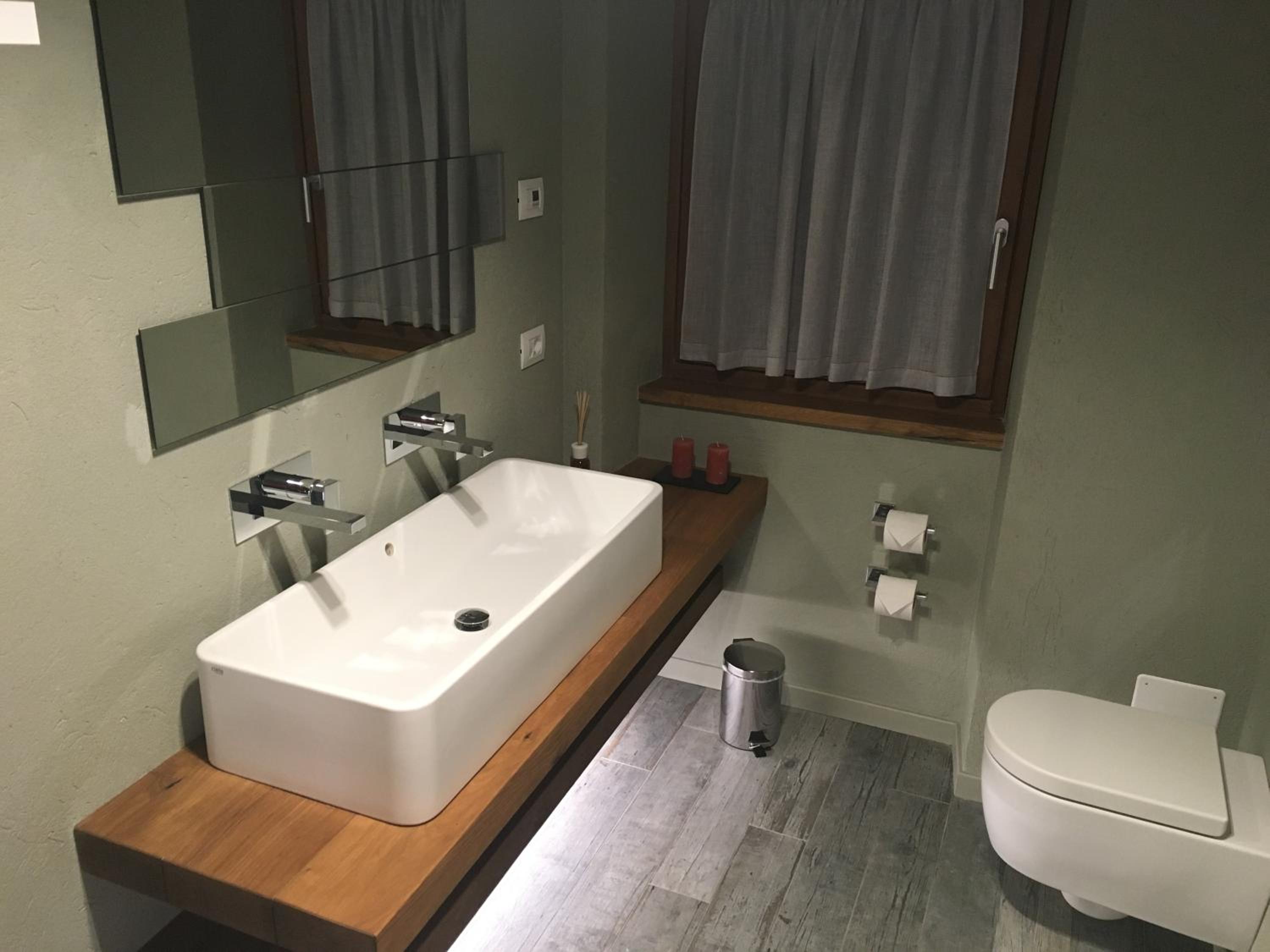 Double or Twin Room with Balcony photo 2