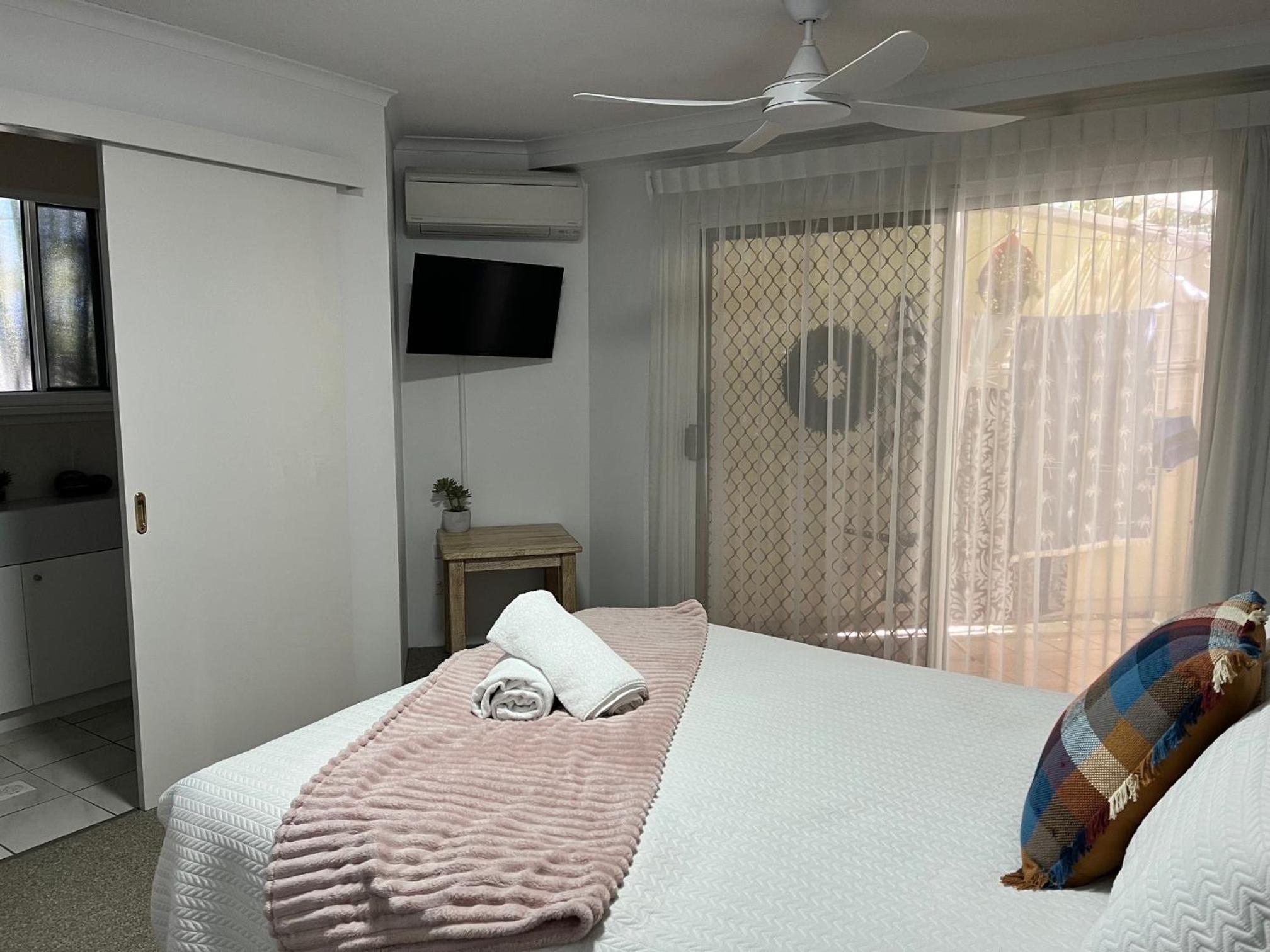 Three-Bedroom Apartment Suite photo 1