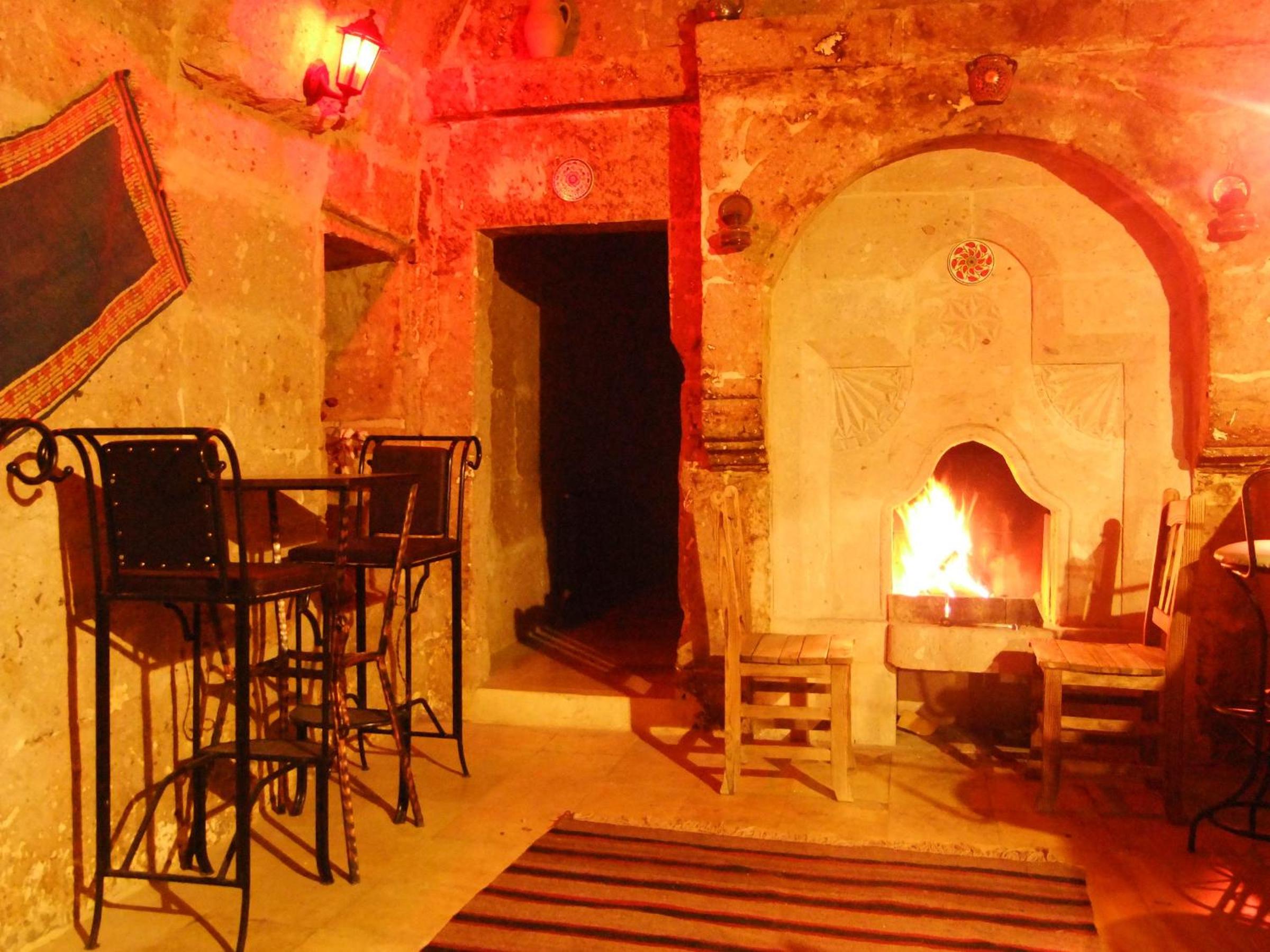 Deluxe Double or Twin Cave Room - Photo 14