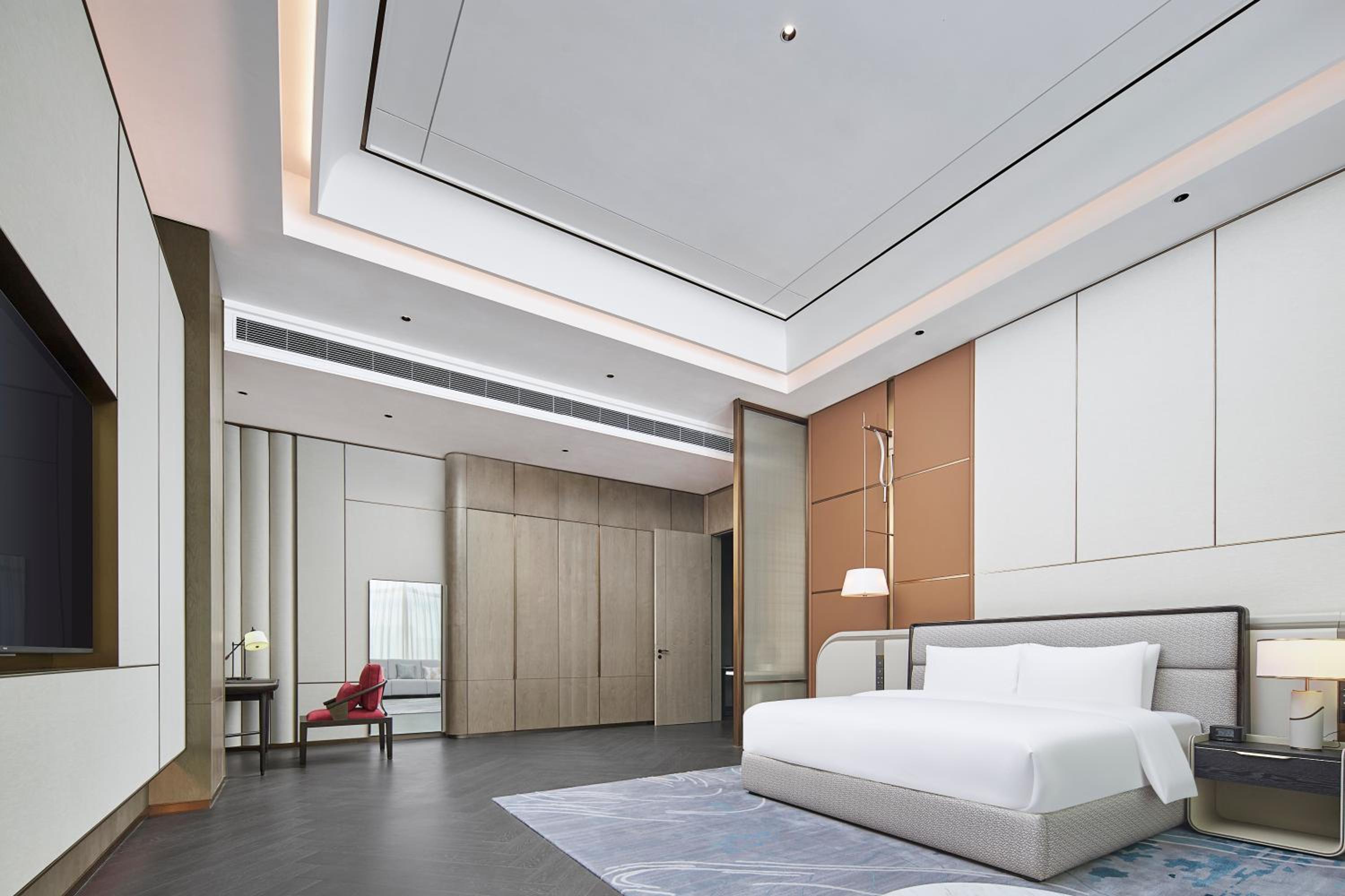 Two-Bedroom Suite with Two King Beds photo 2