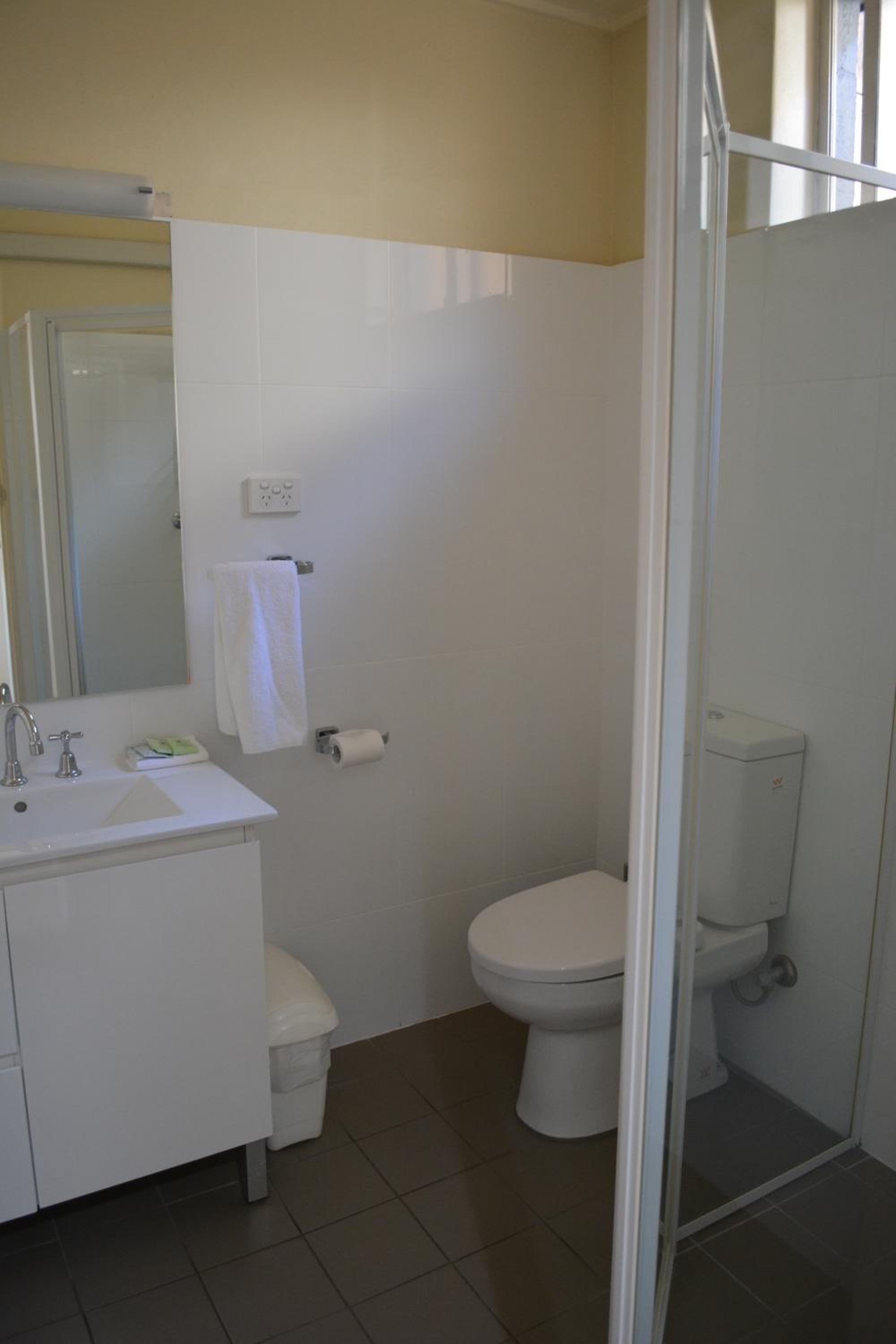 Queen Room with Balcony photo 2