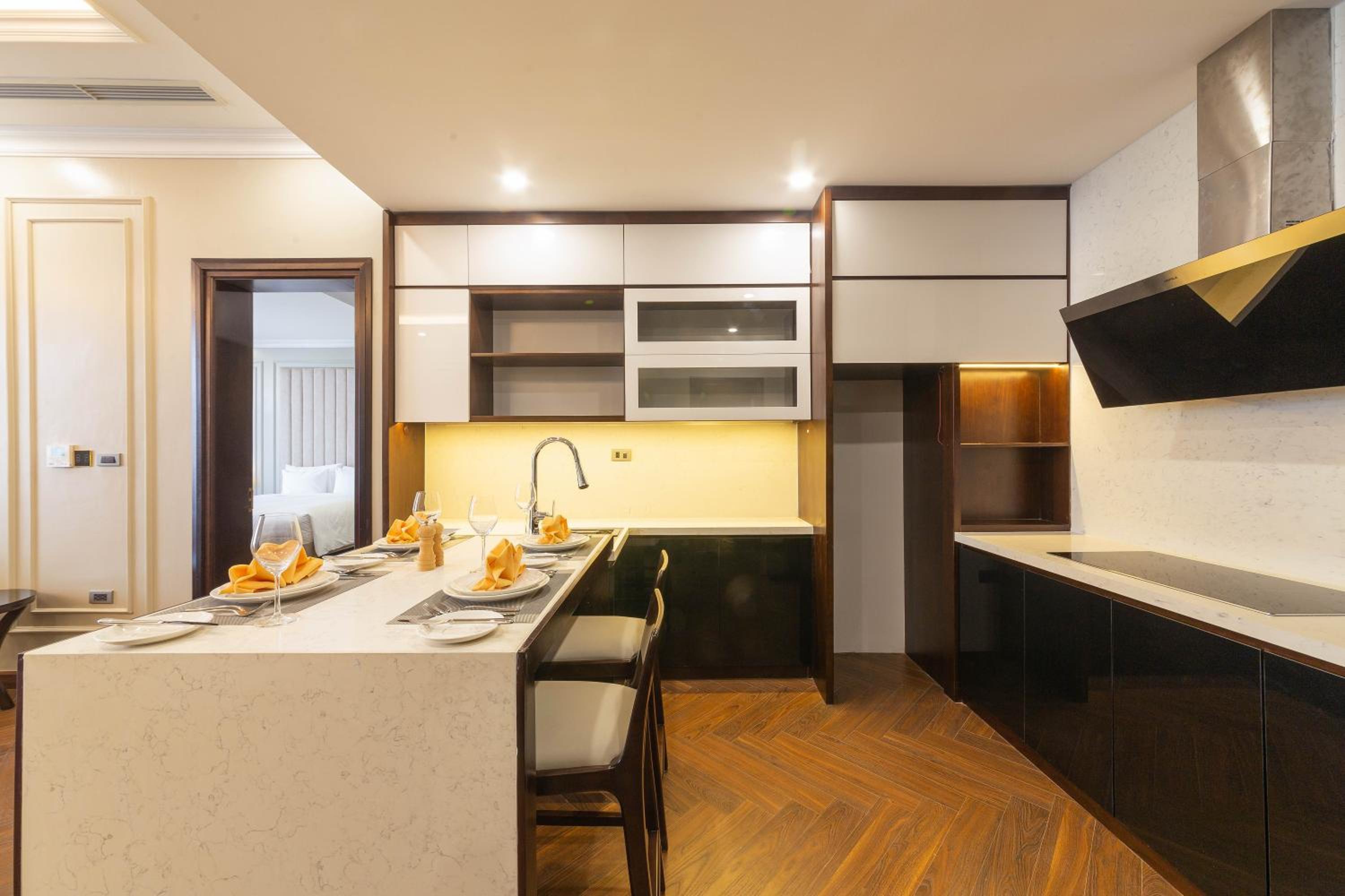 One-Bedroom Apartment with City View photo 1