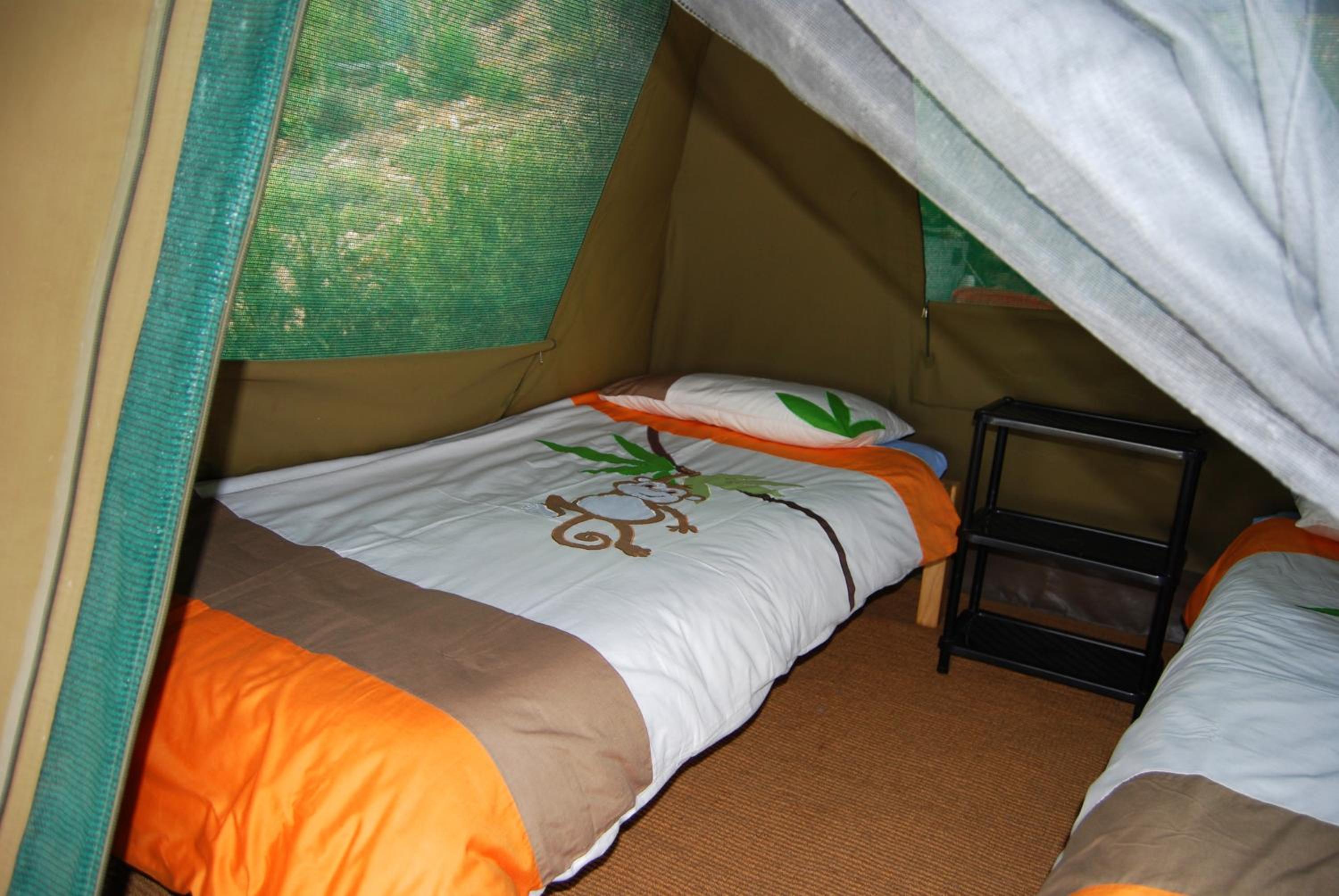 Tent - Photo 2