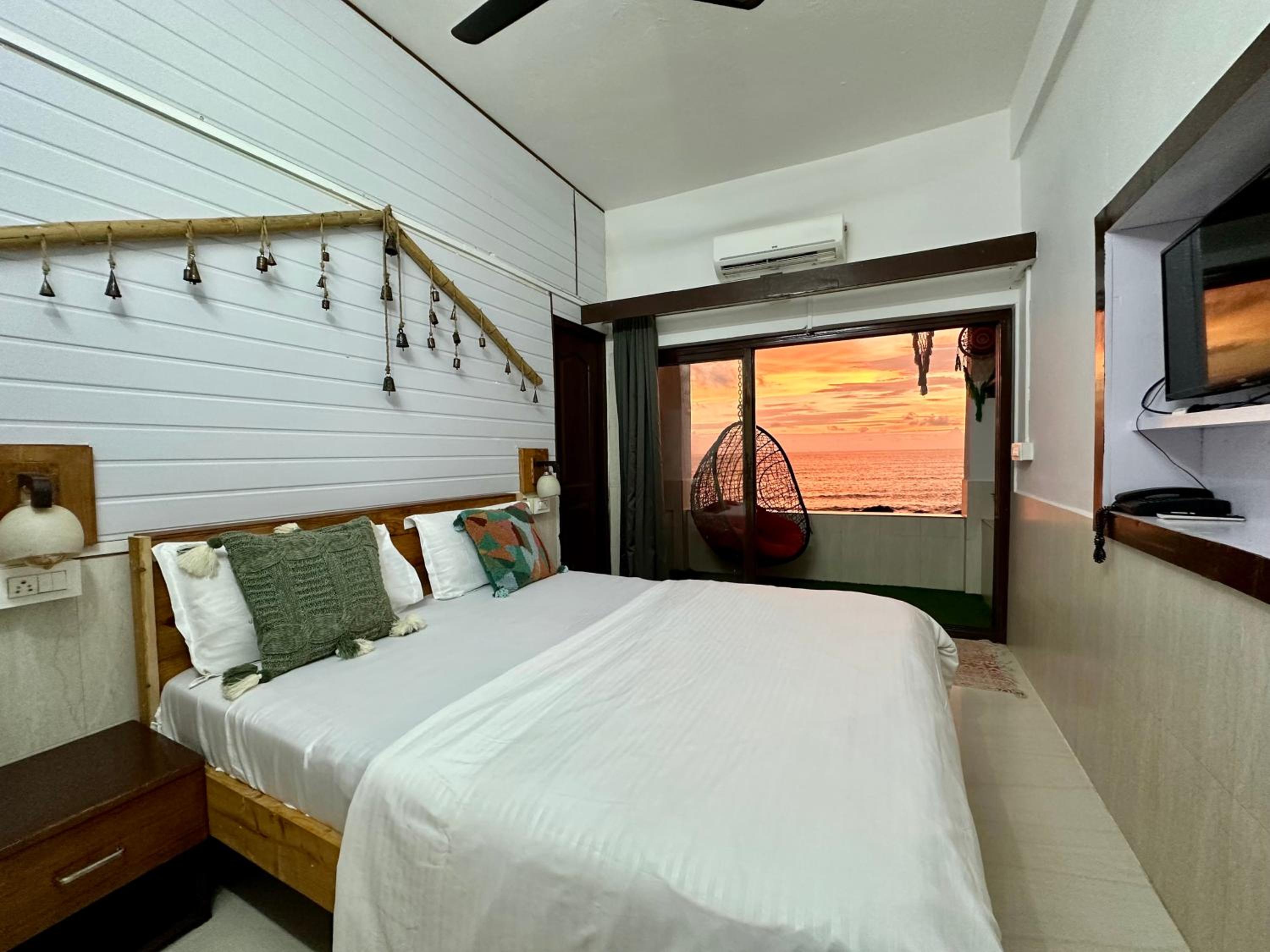 Double Room with Sea View photo 1