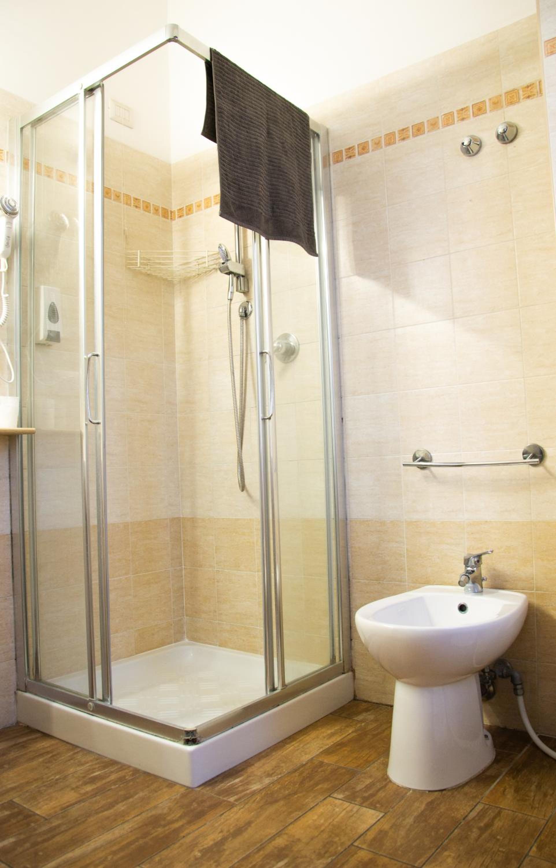 Single Room photo 2
