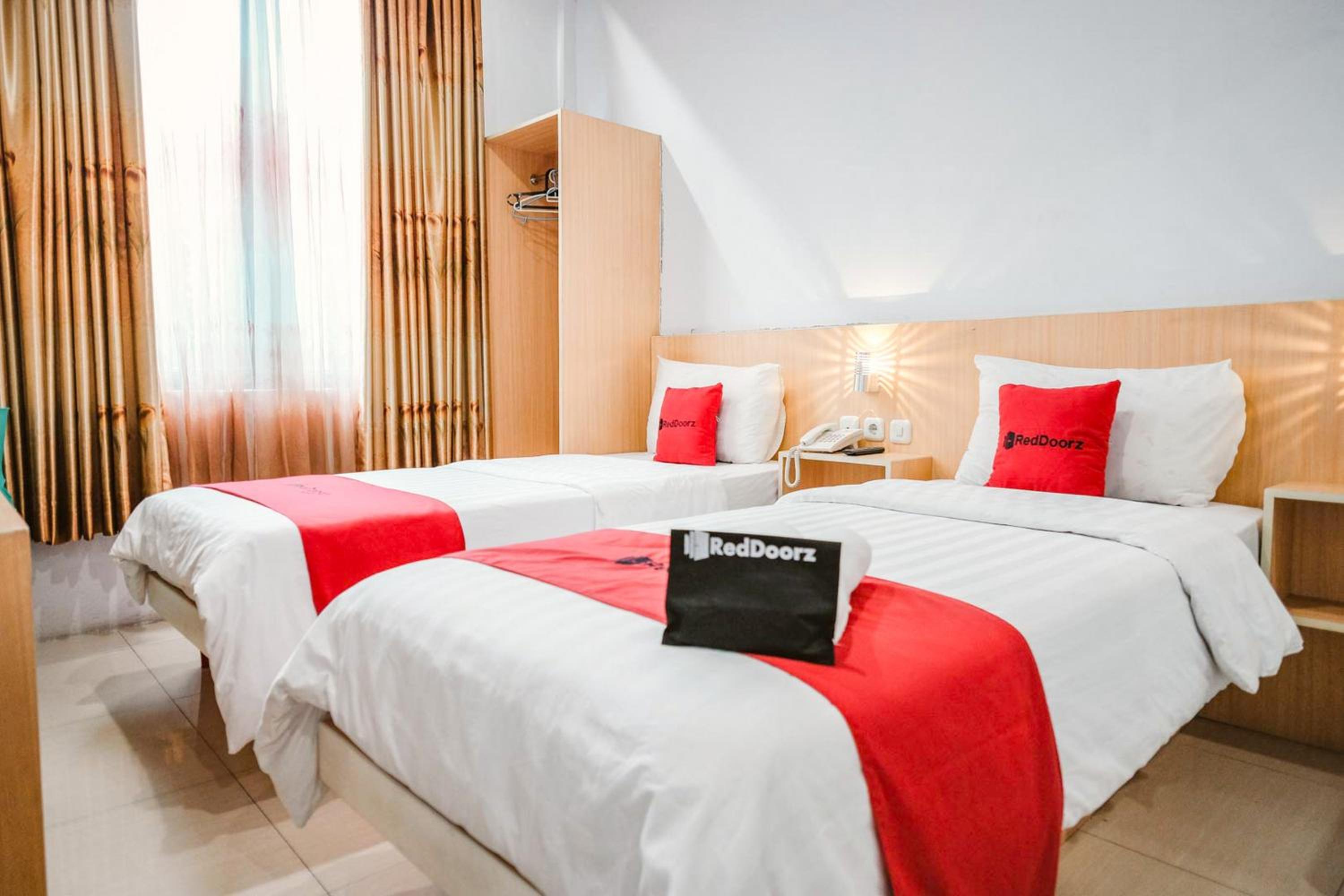 Deluxe Twin Room - Photo 1