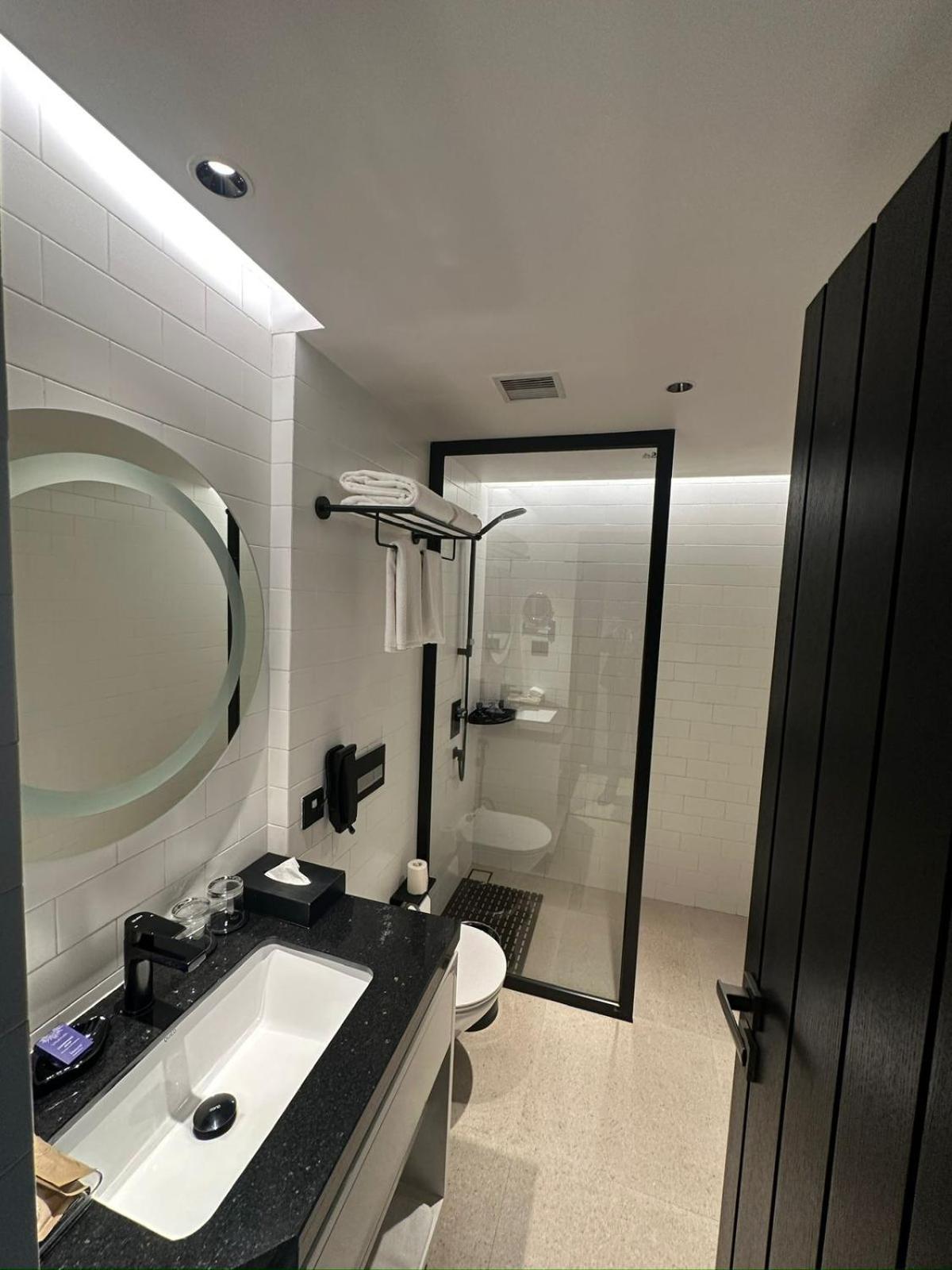 Twin Room - Photo 4