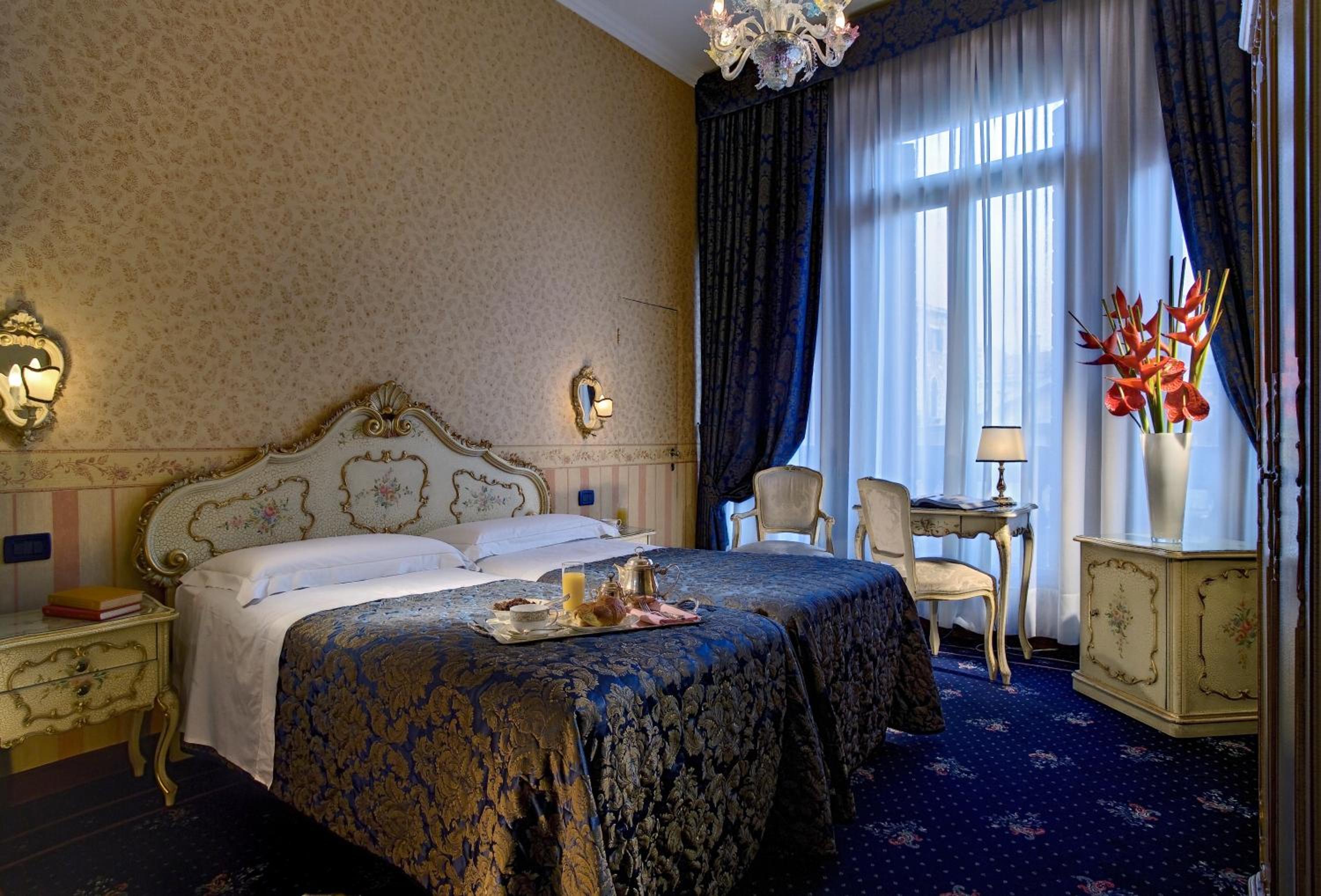 Superior Double or Twin Room photo 1
