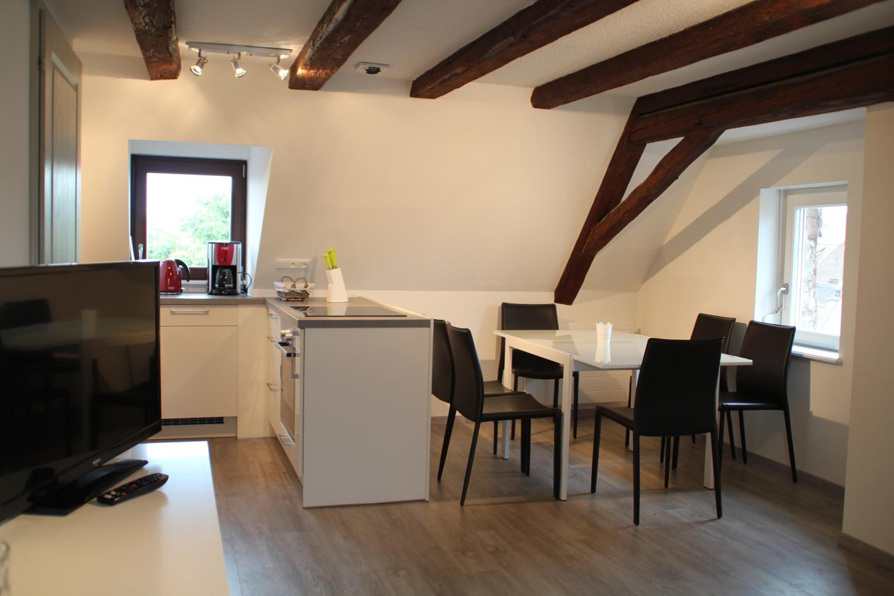 Deluxe Apartment with Cathedral and River View photo 2
