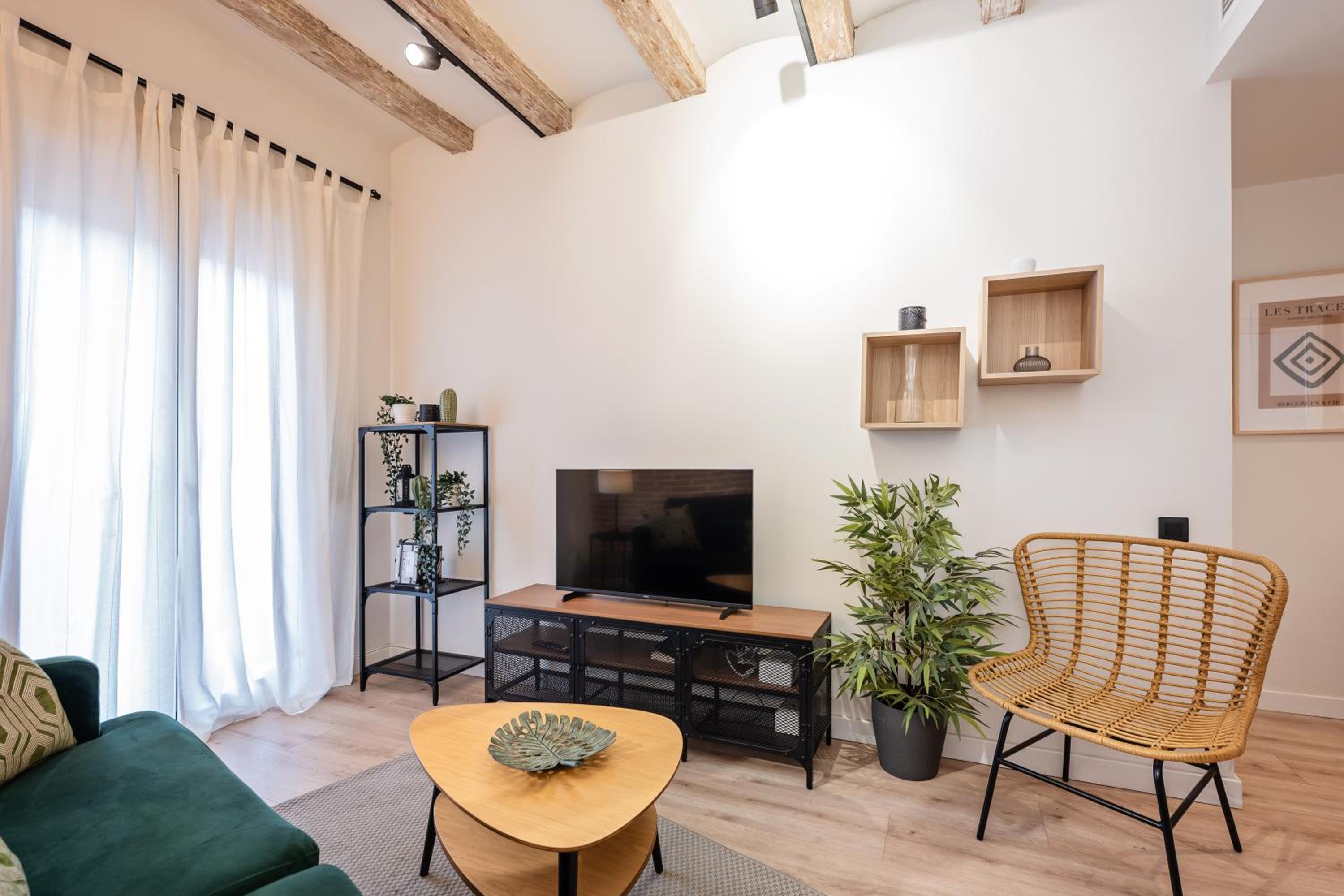 Two-Bedroom Apartment with Terrace photo 2