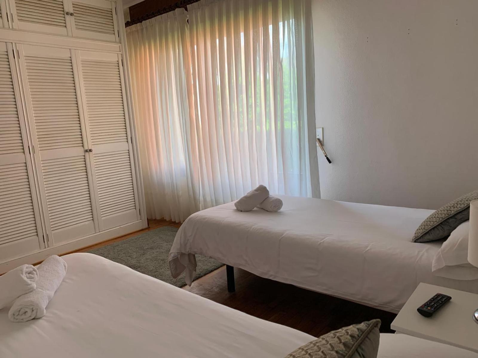Standard Twin Room photo 2
