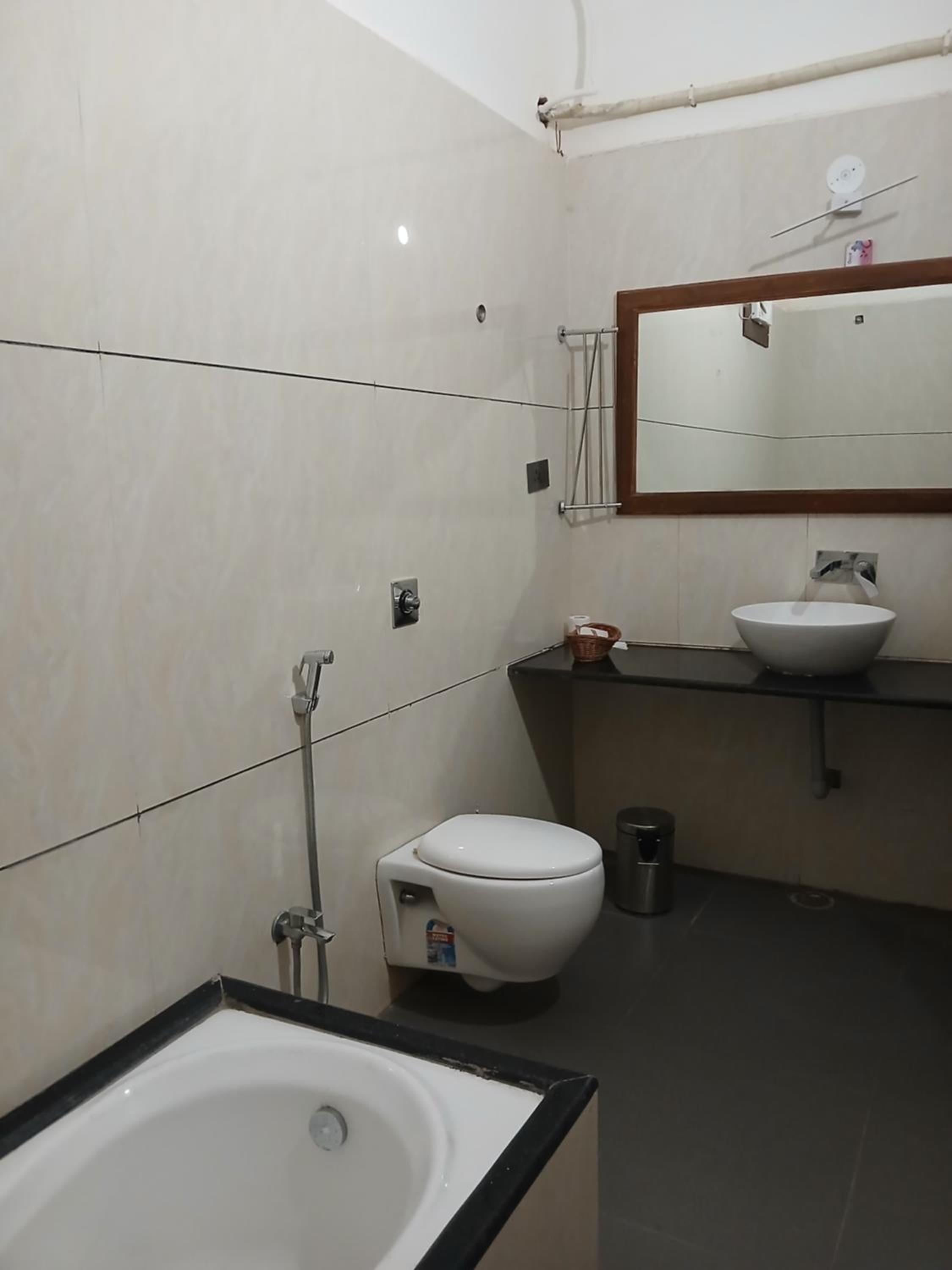 Superior King Room - Photo 2