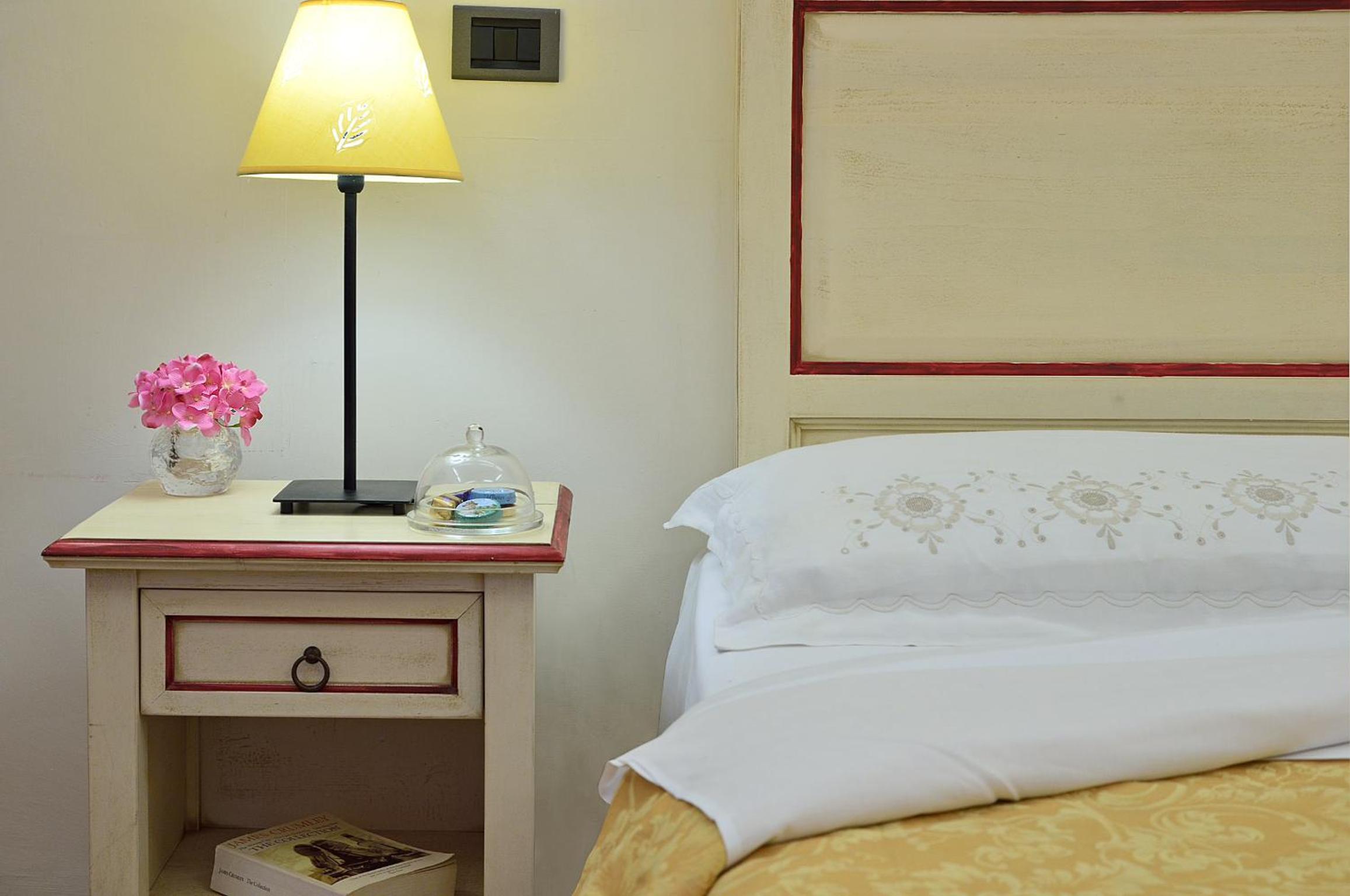 Single Room photo 3