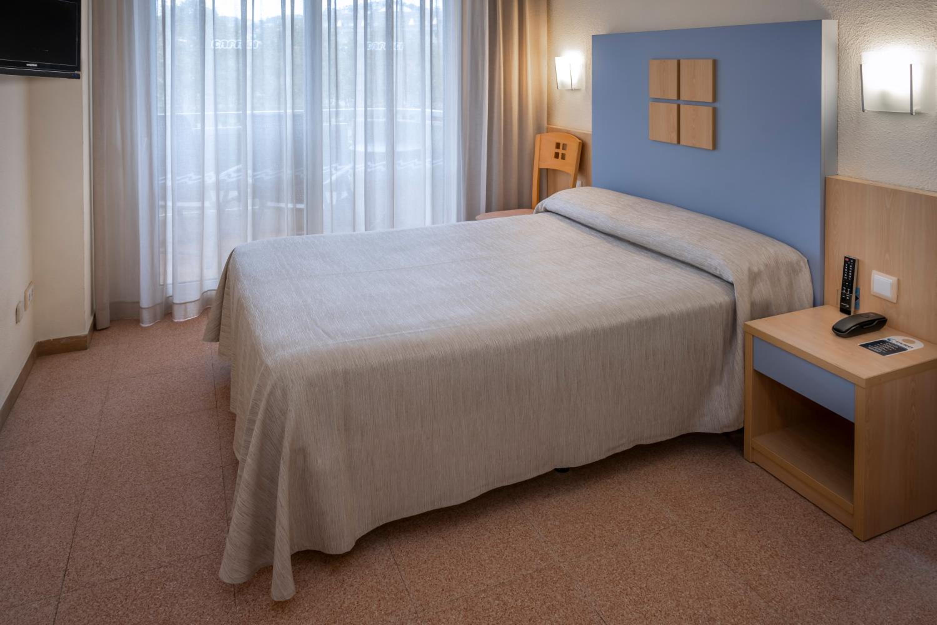 Double Room with Sea View - Photo 1