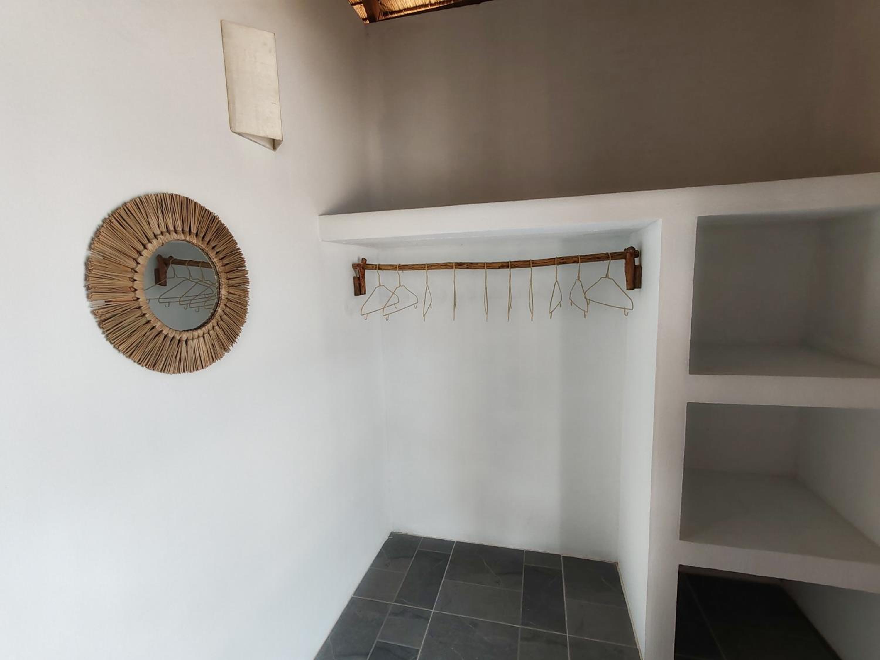 Deluxe Bungalow with Sea View - Photo 10