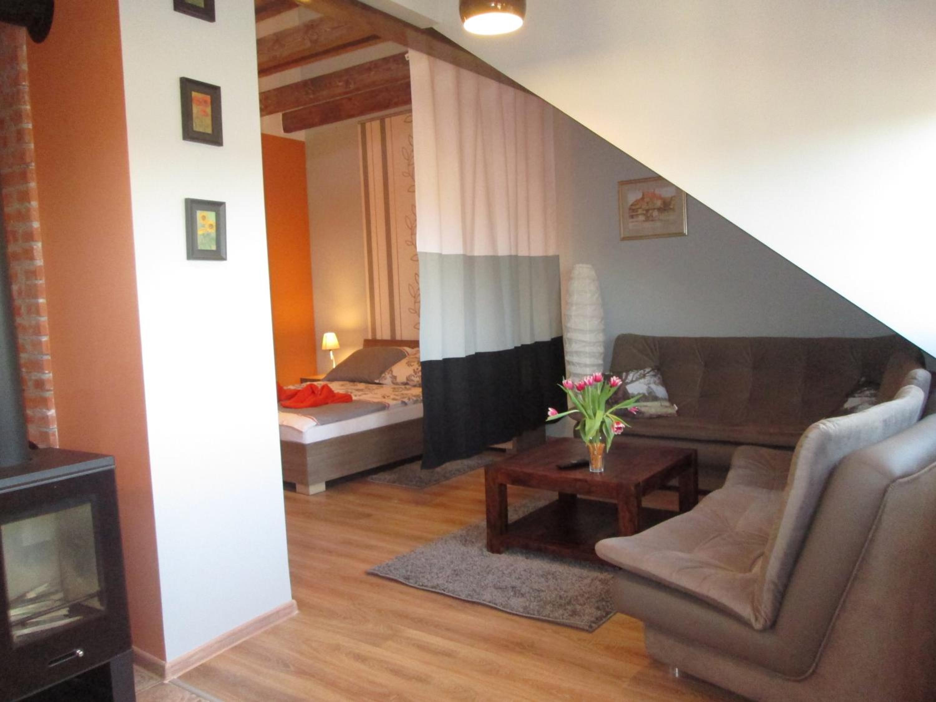Studio Apartment - Photo 15