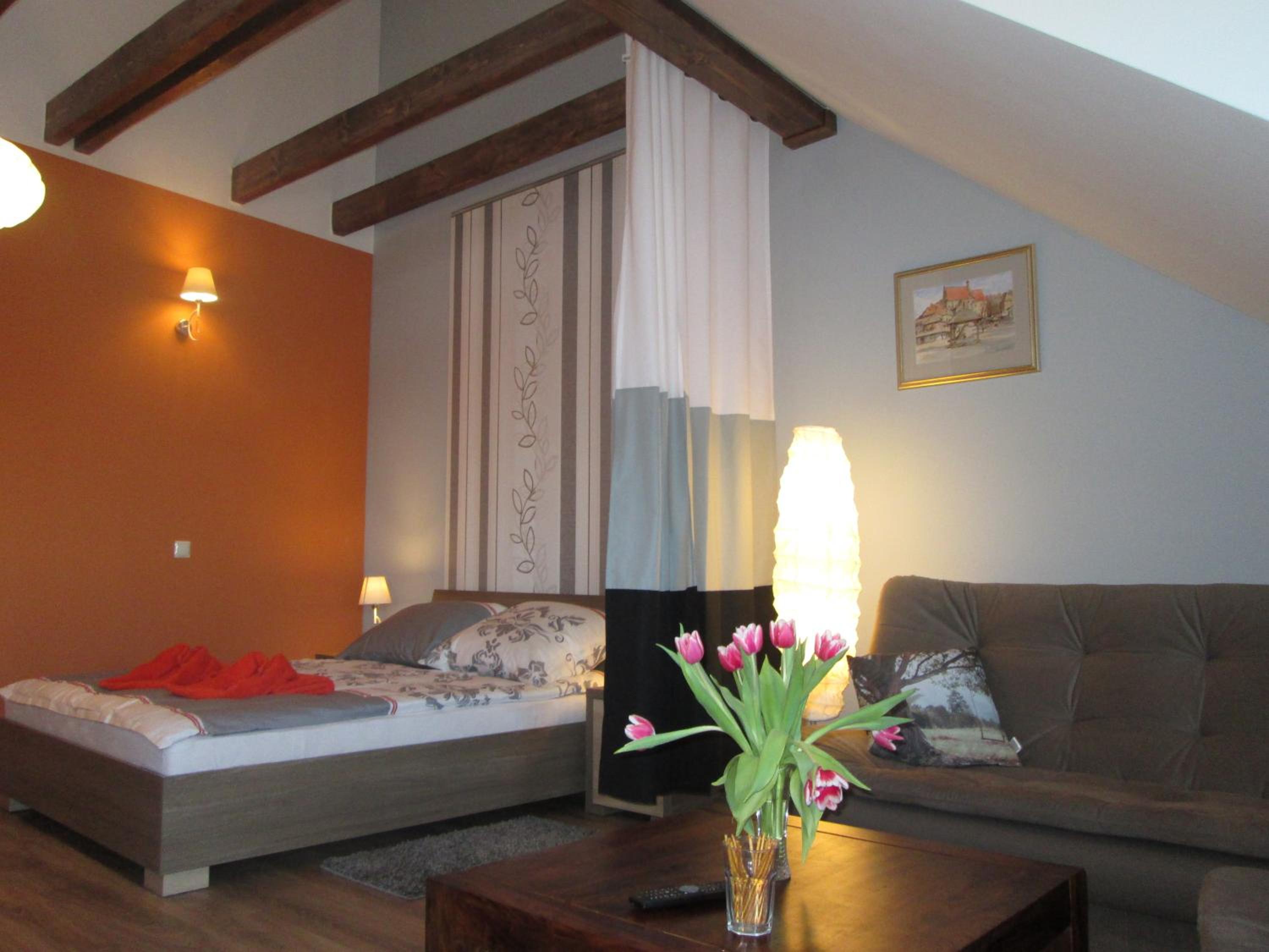 Studio Apartment - Photo 14