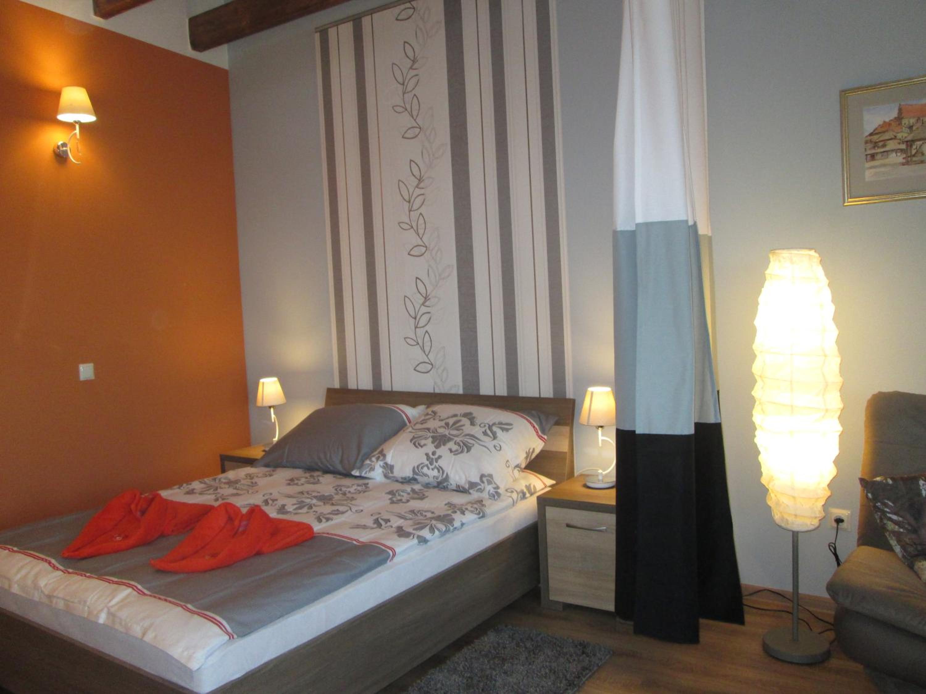 Studio Apartment - Photo 6